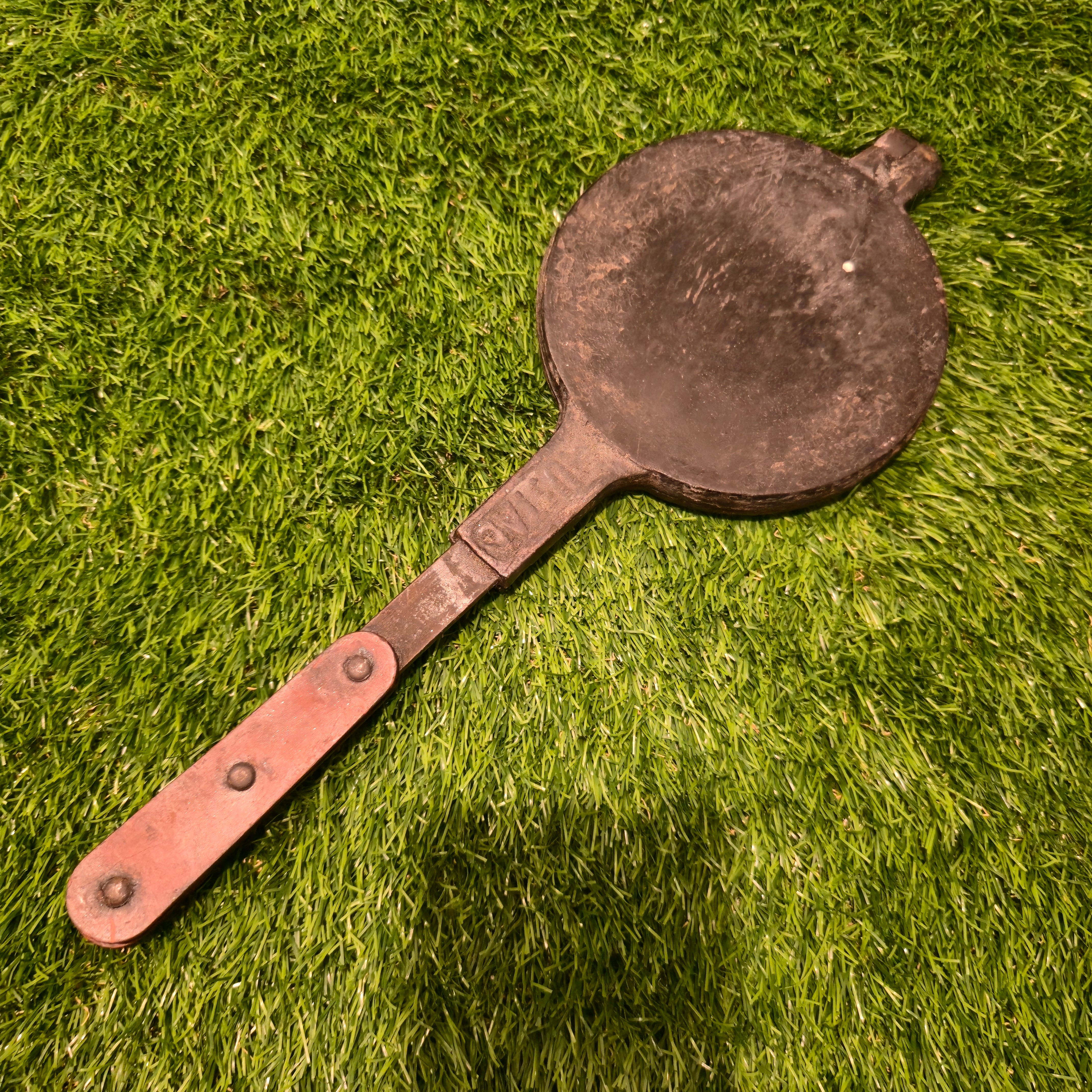 Ketaus plonų vaflių keptuvė