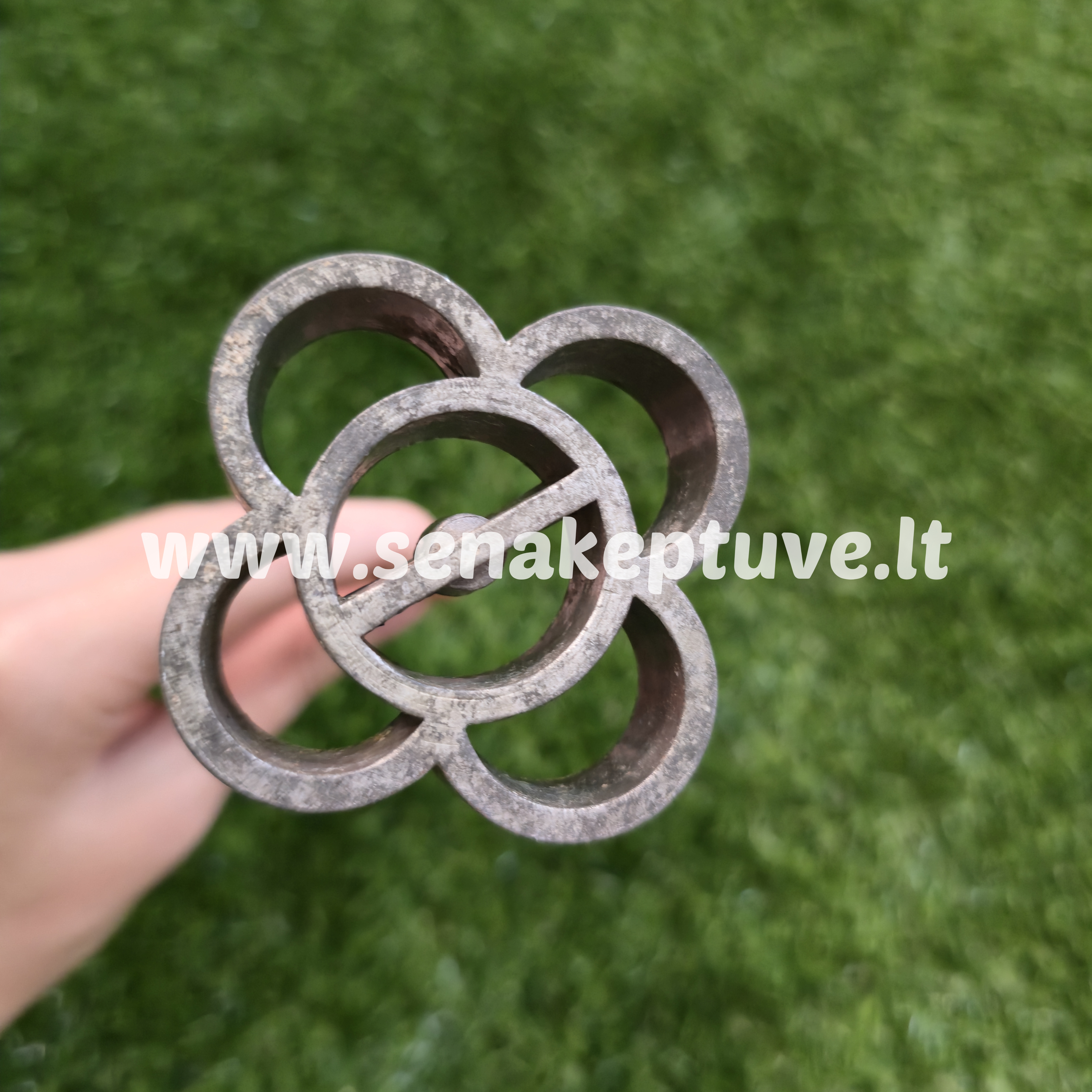 Senovinė žagarėlių formelė su koteliu