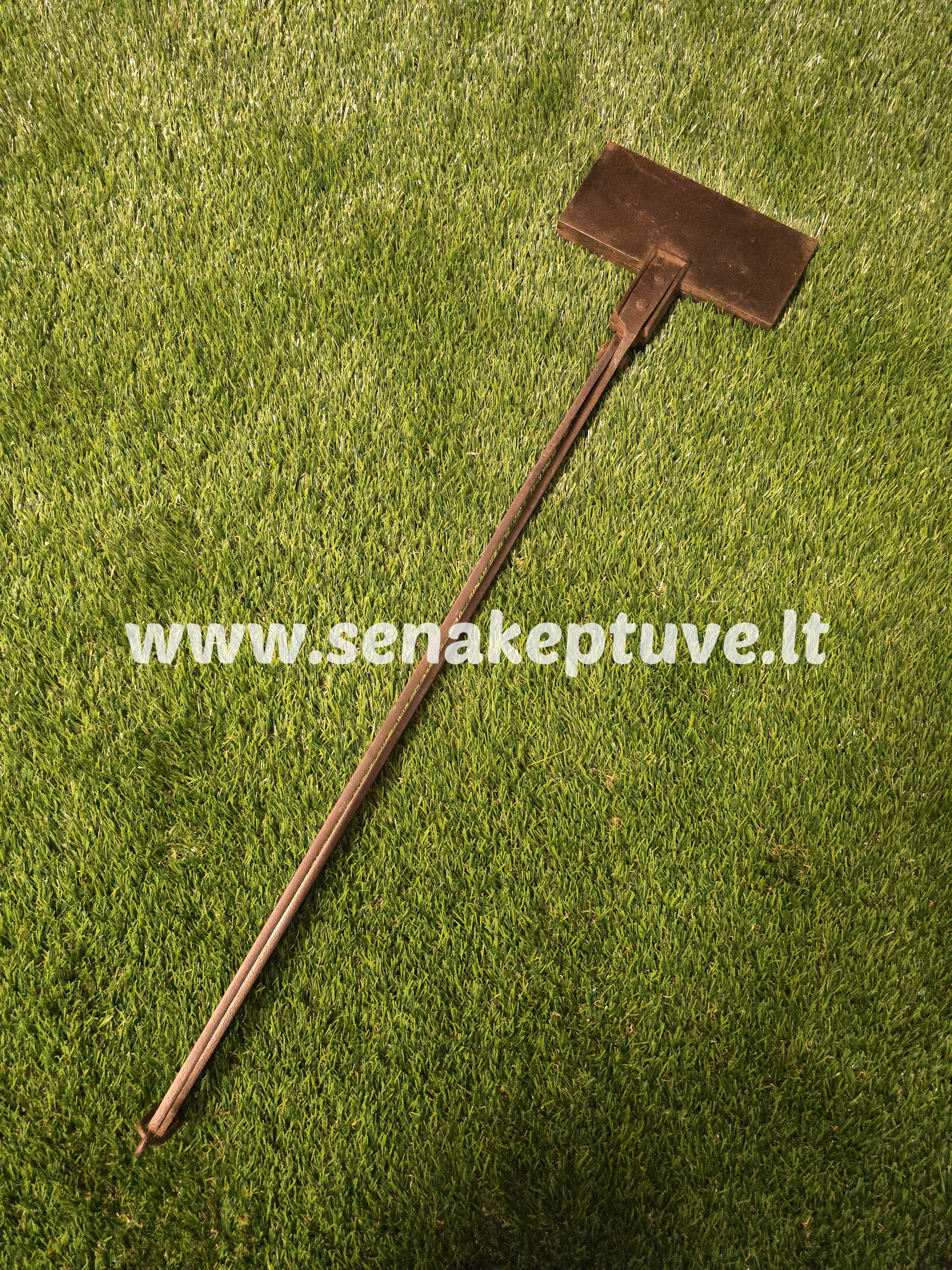 Senovinė ketaus plonų vaflių keptuvė