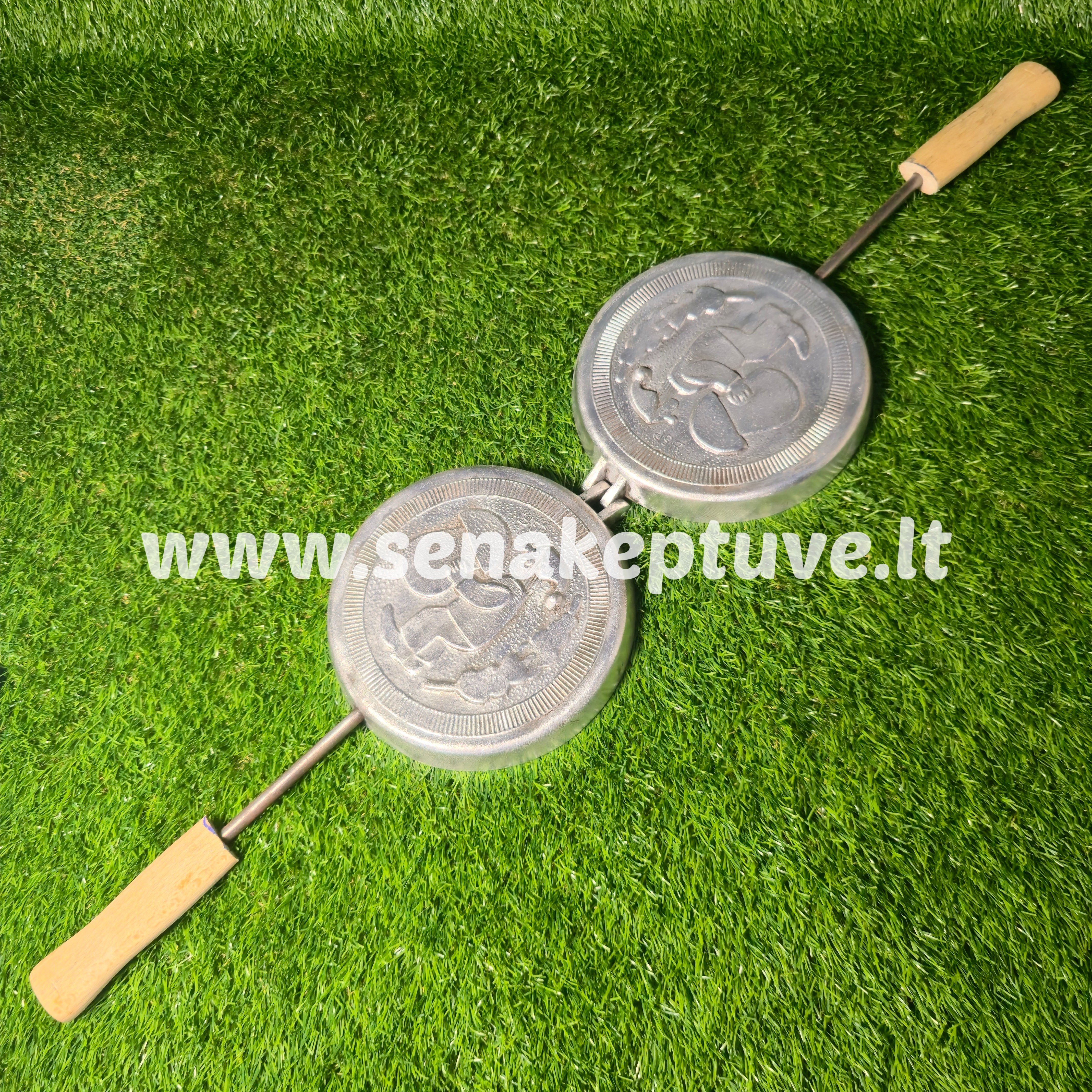 Senovinė grybukų keptuvė