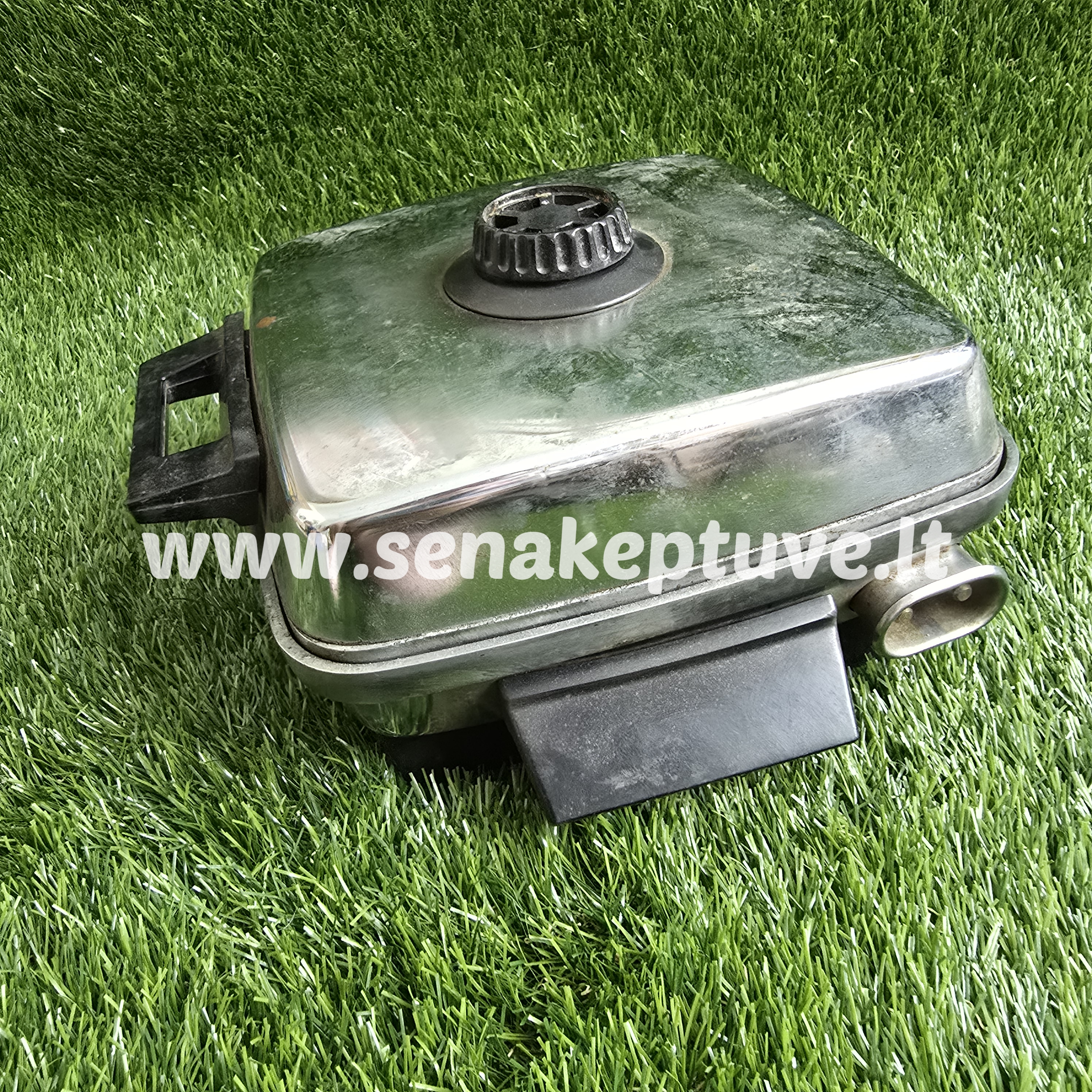 Senovinė vokiška elektrinė vaflinė su laidu