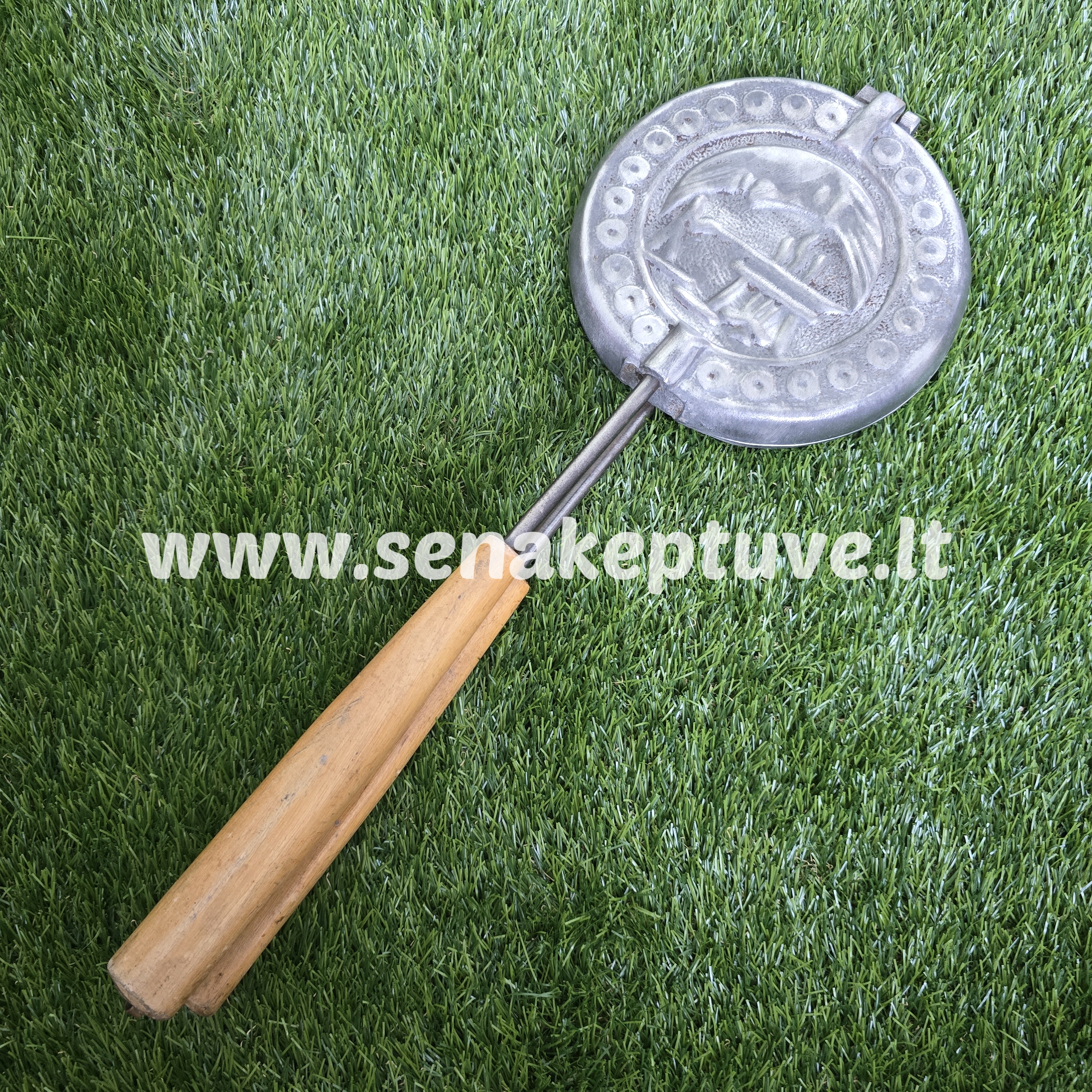 Senovinė blynų keptuvė