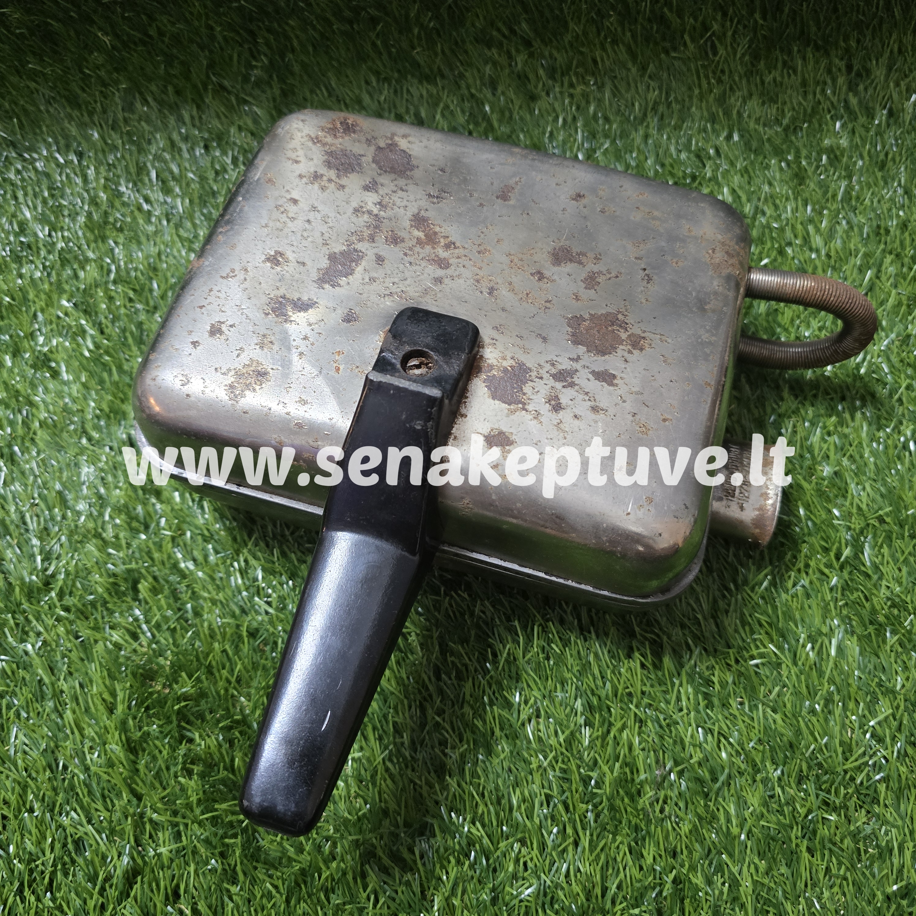 Senovinė elektrinė vaflinė su laidu (nėra apatinės rankenos)