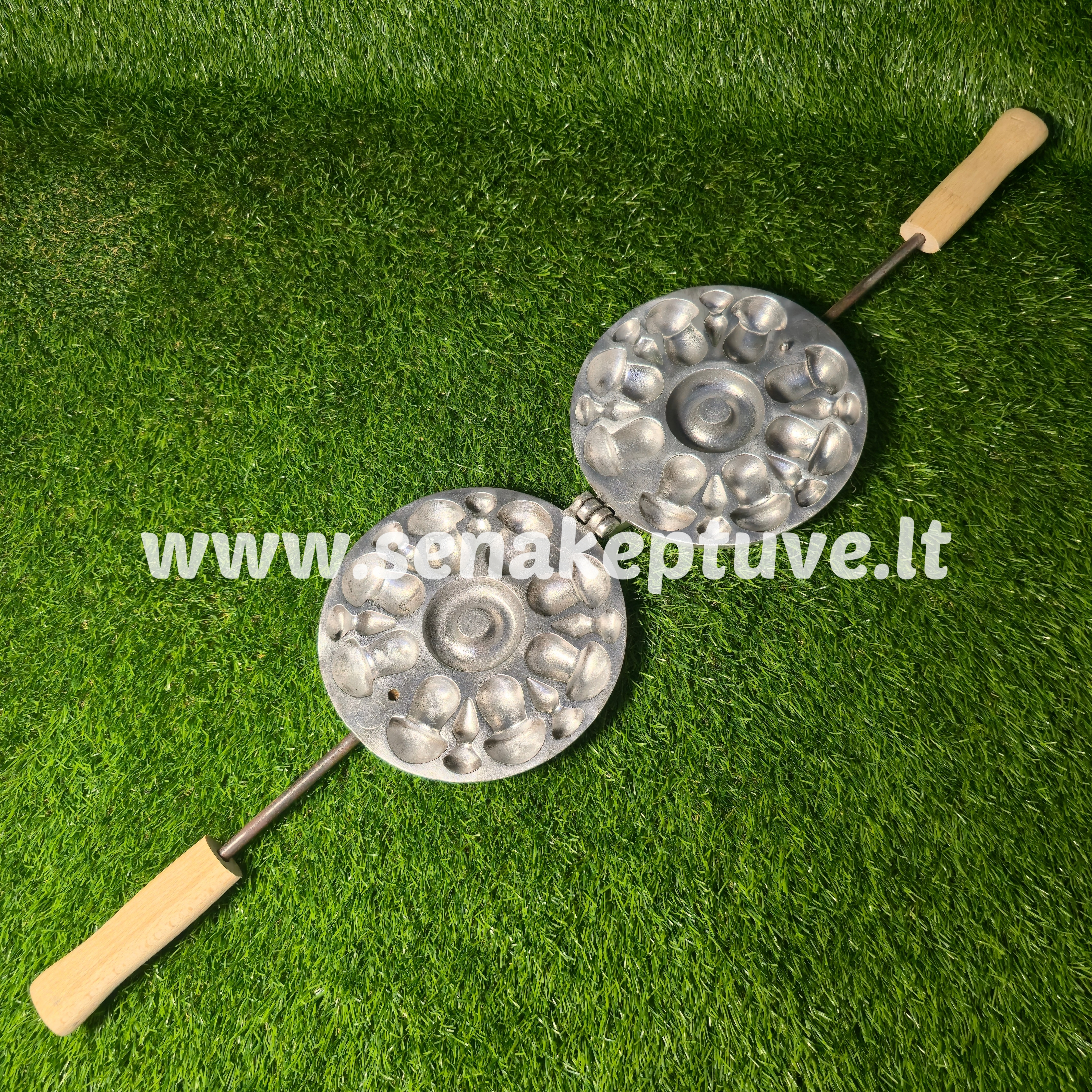 Senovinė grybukų keptuvė