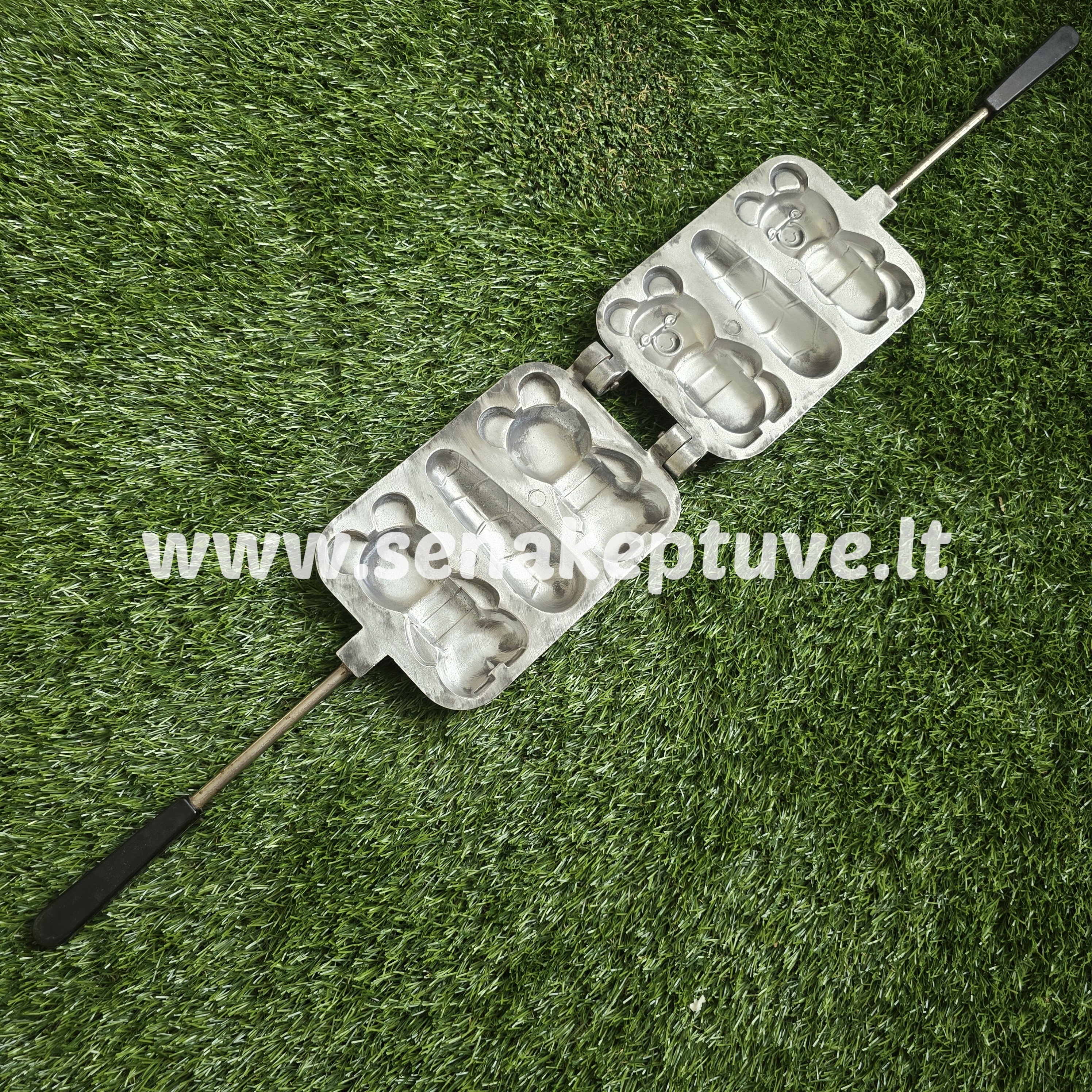 Senovinė meškučių keptuvė