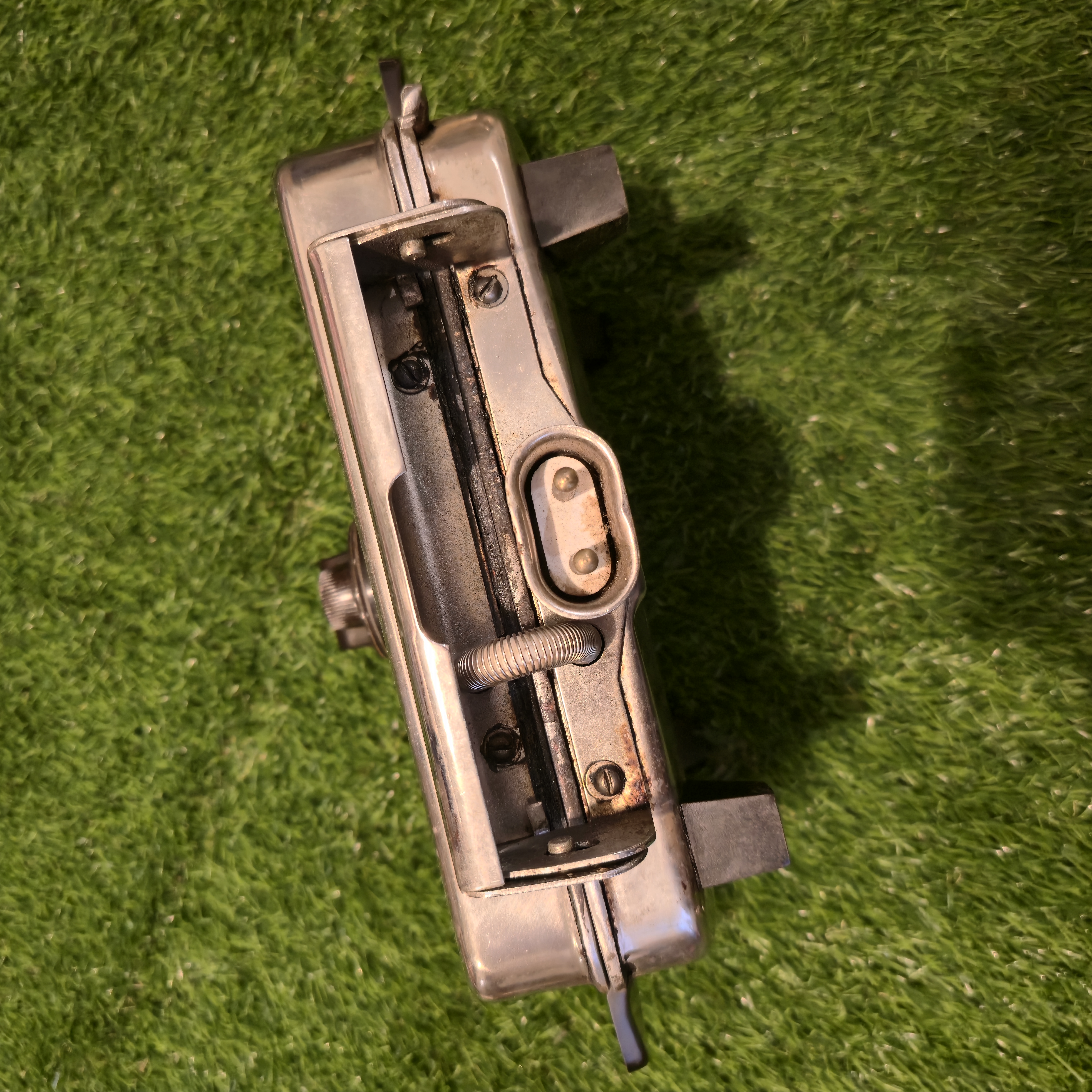 Senovinė elektrinė vaflinė su laidu