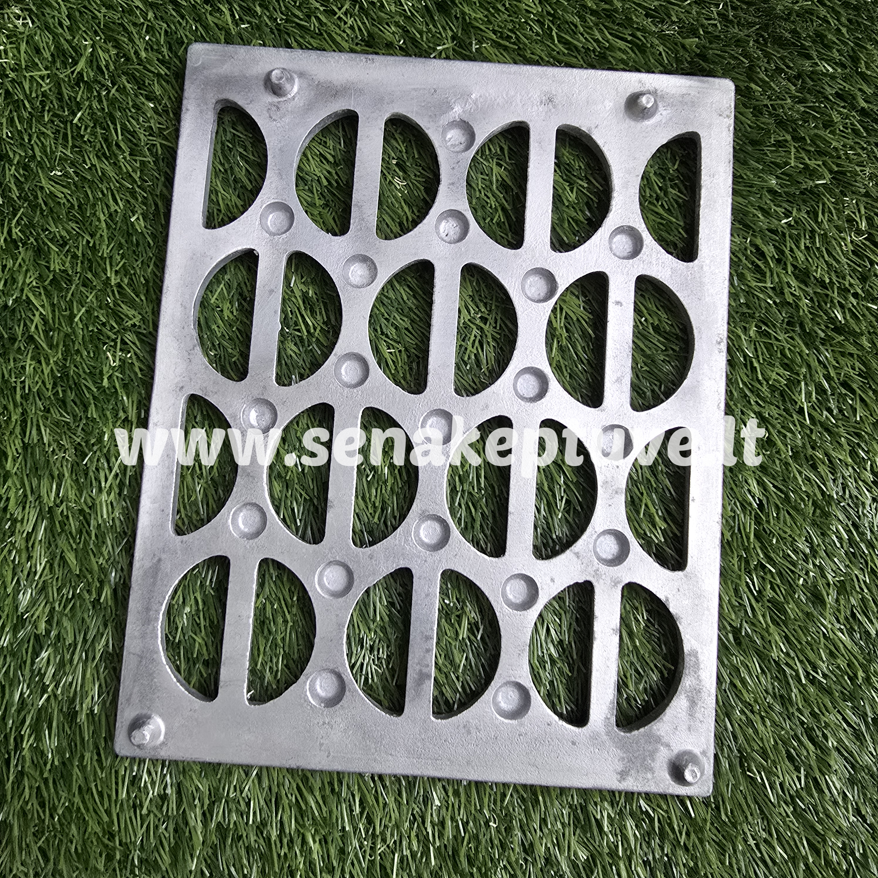 Senovinė koldūnų kepimo forma