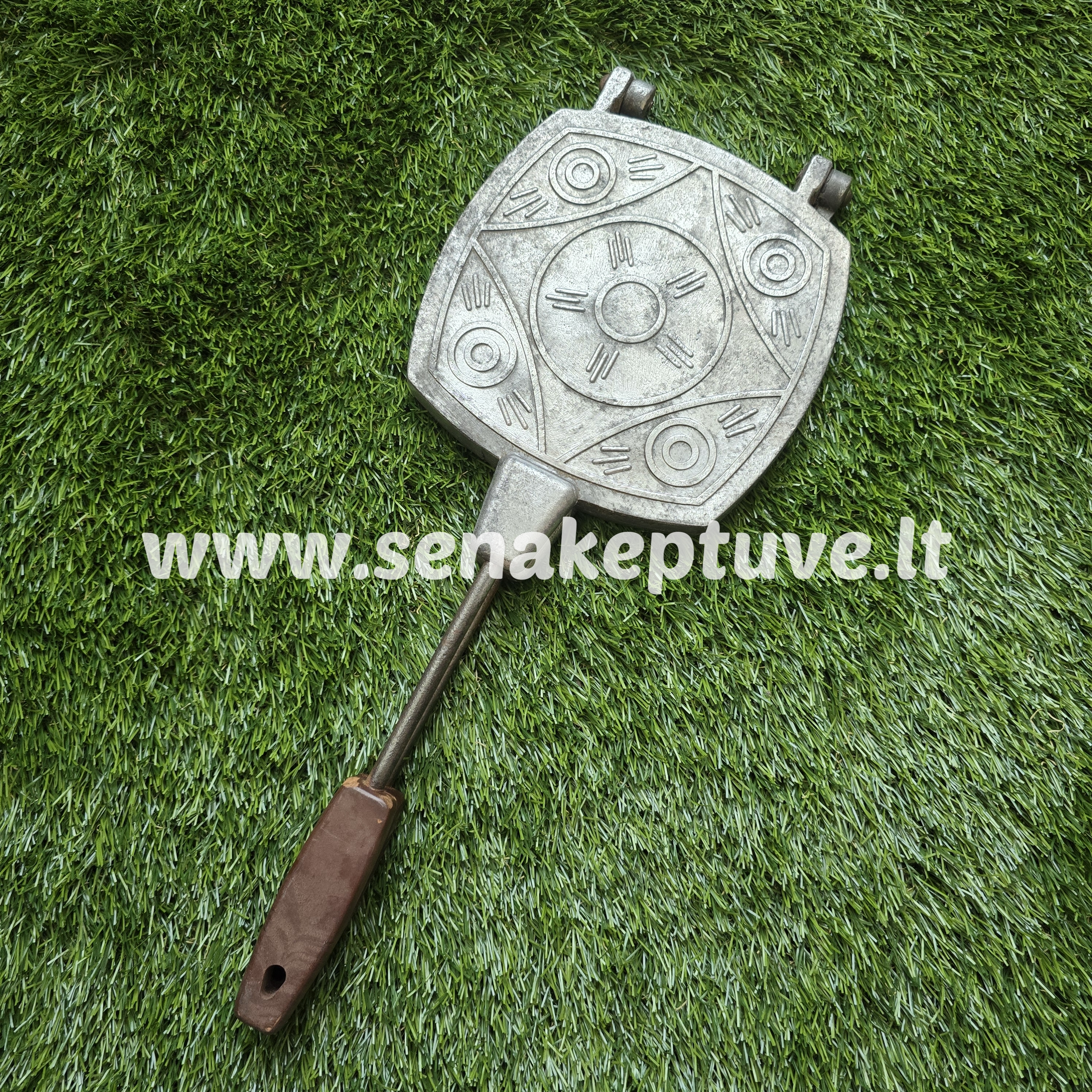 Senovinė blynų keptuvė