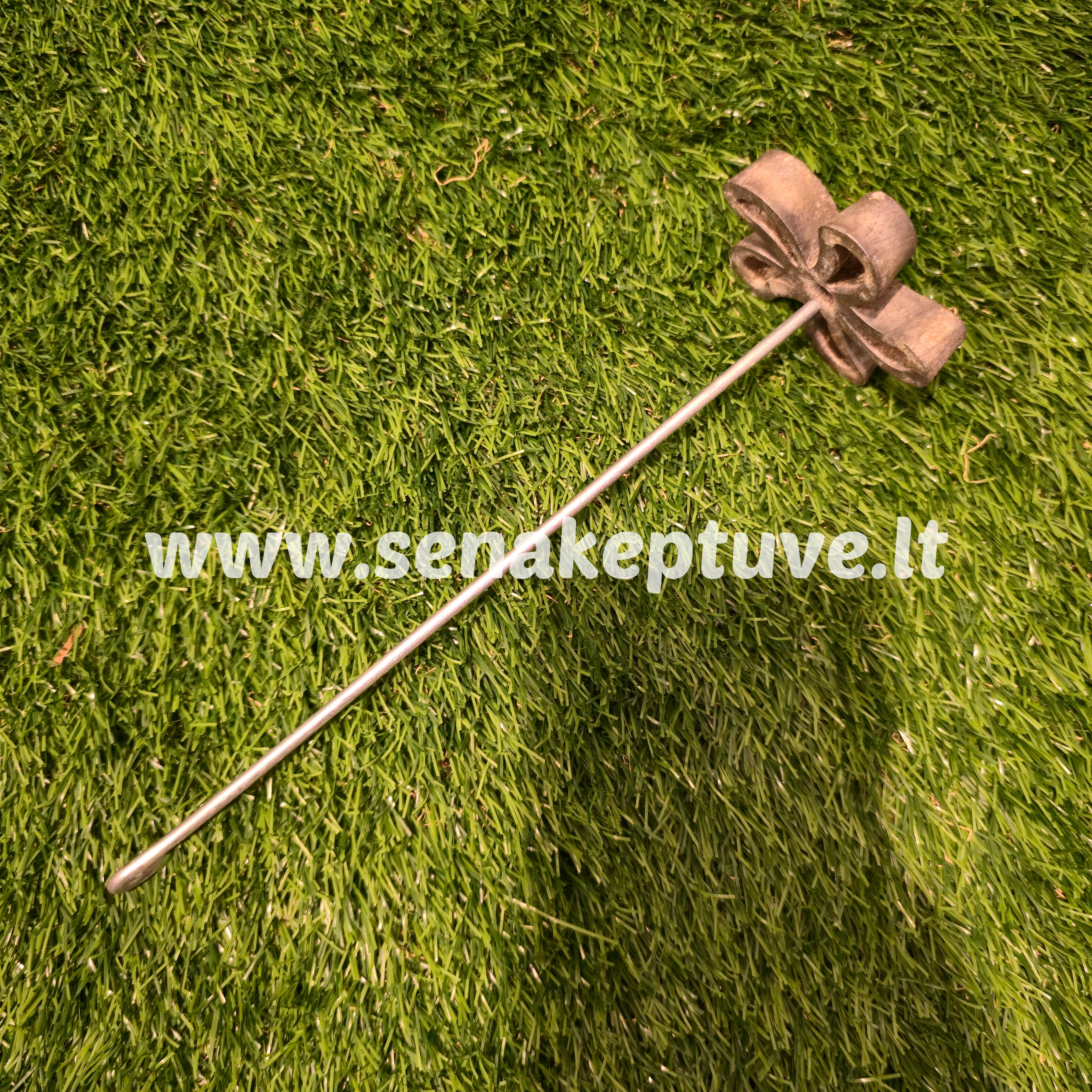 Senovinė žagarėlių formelė su koteliu