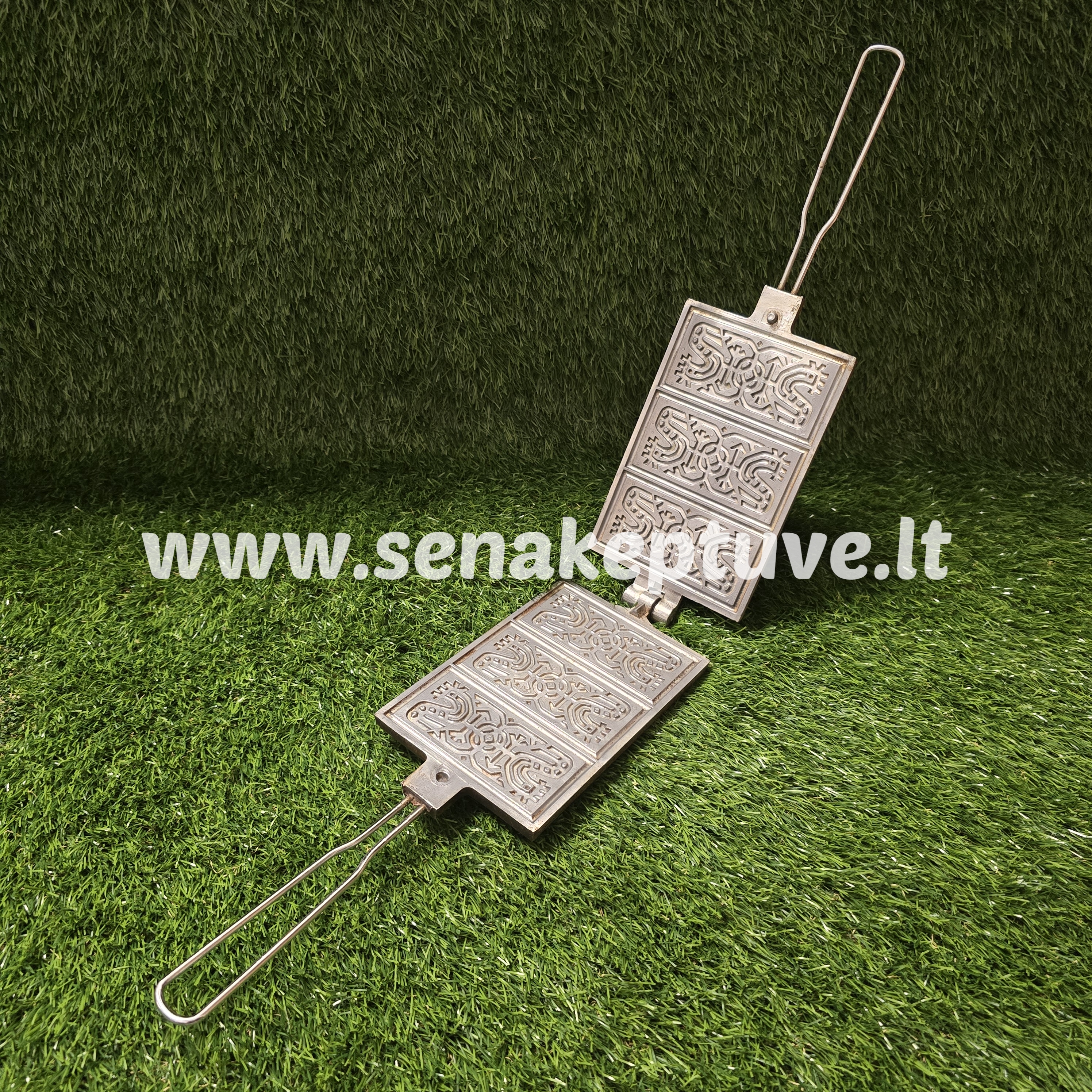 Senovinė plonų vaflių keptuvė