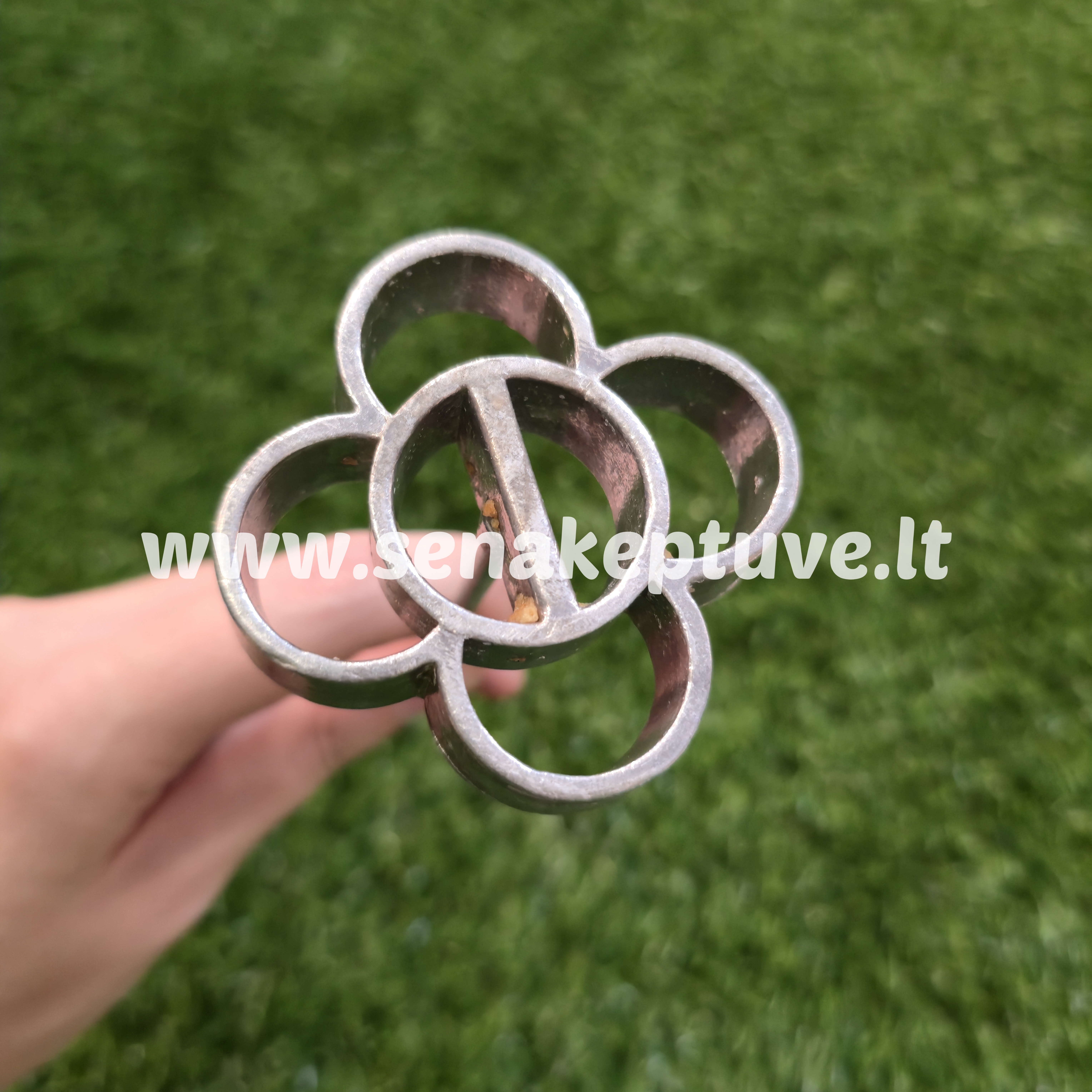 Senovinė žagarėlių formelė su koteliu