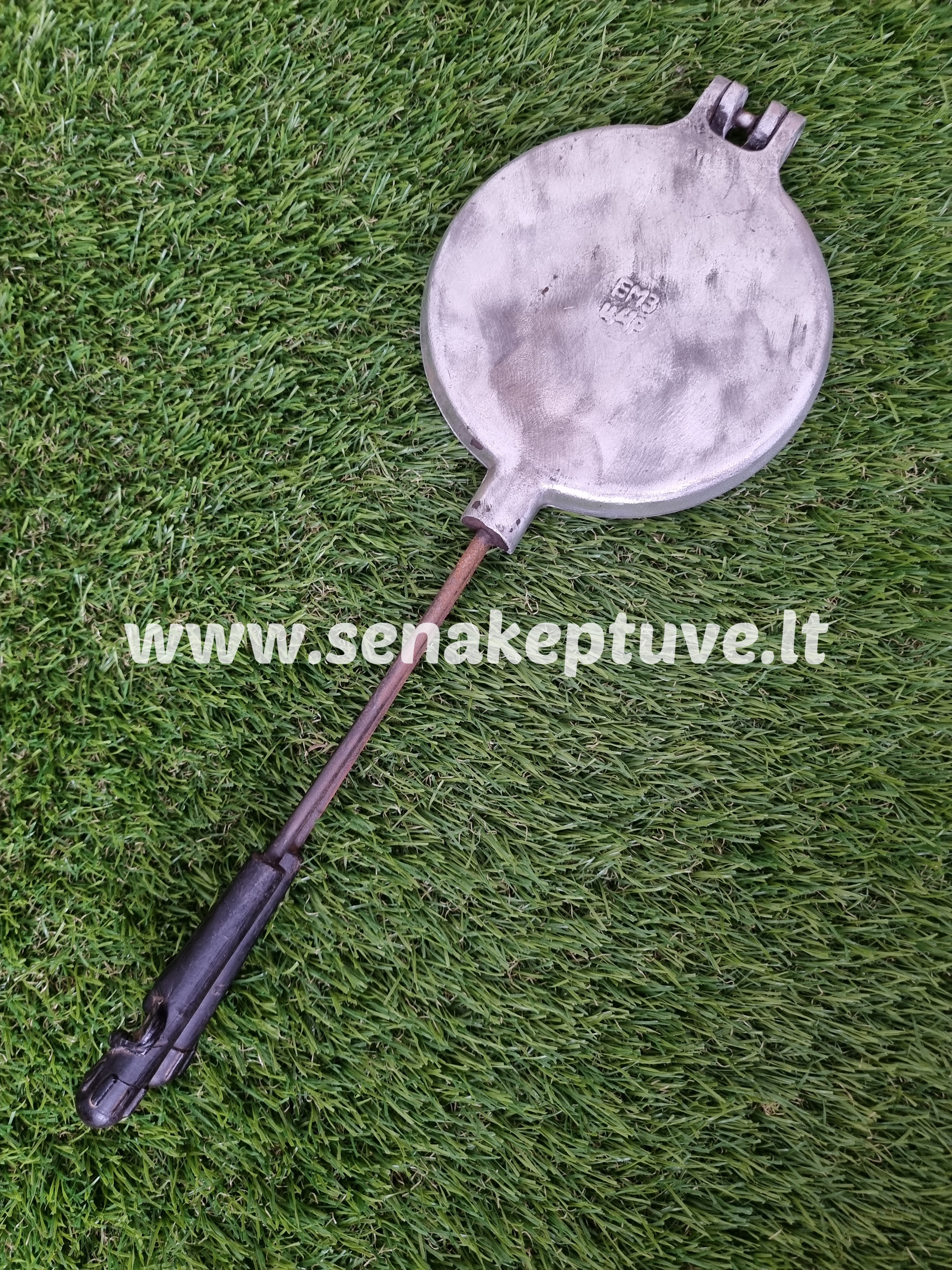 Senovinė blynų keptuvė