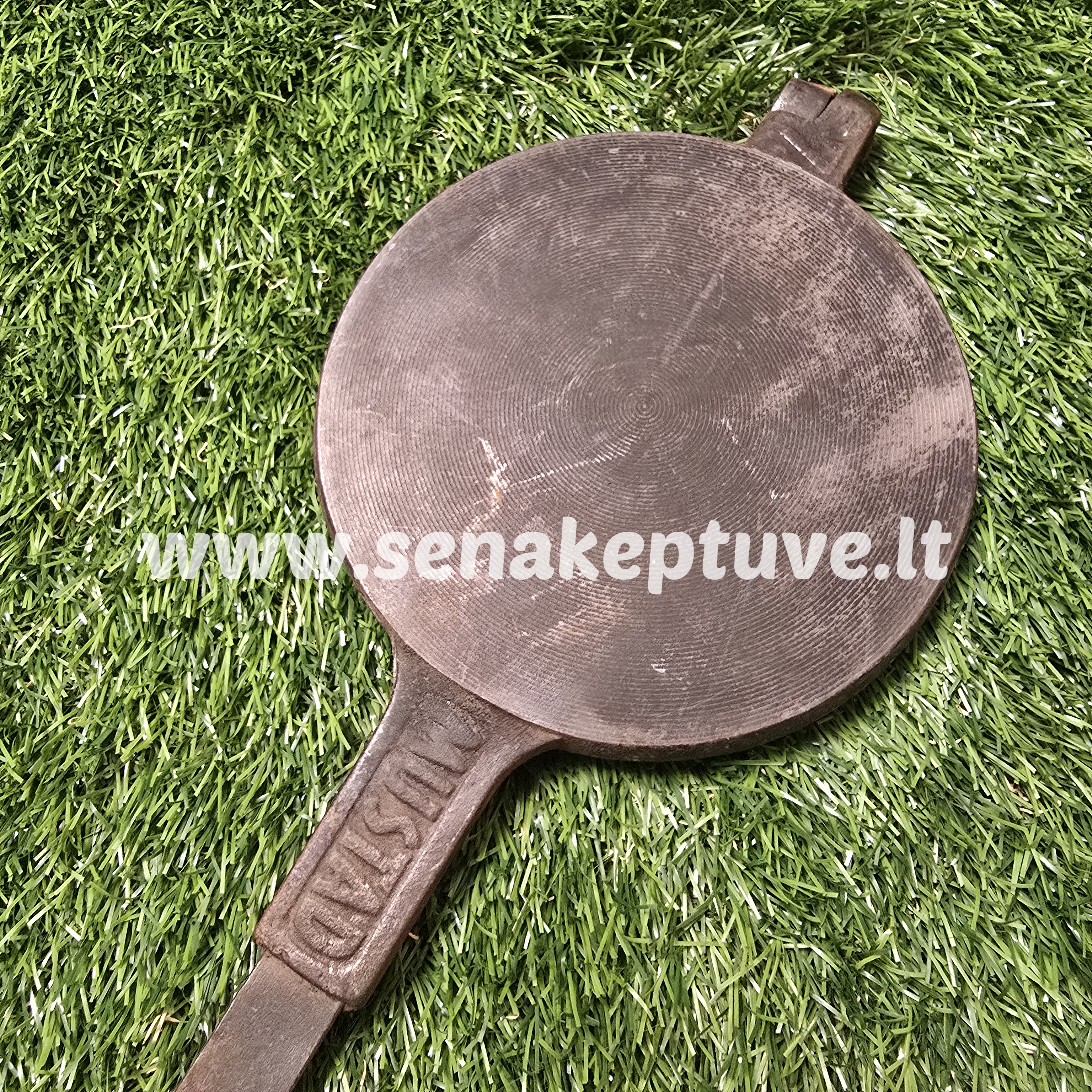 Senovinė ketaus plonų vaflių keptuvė