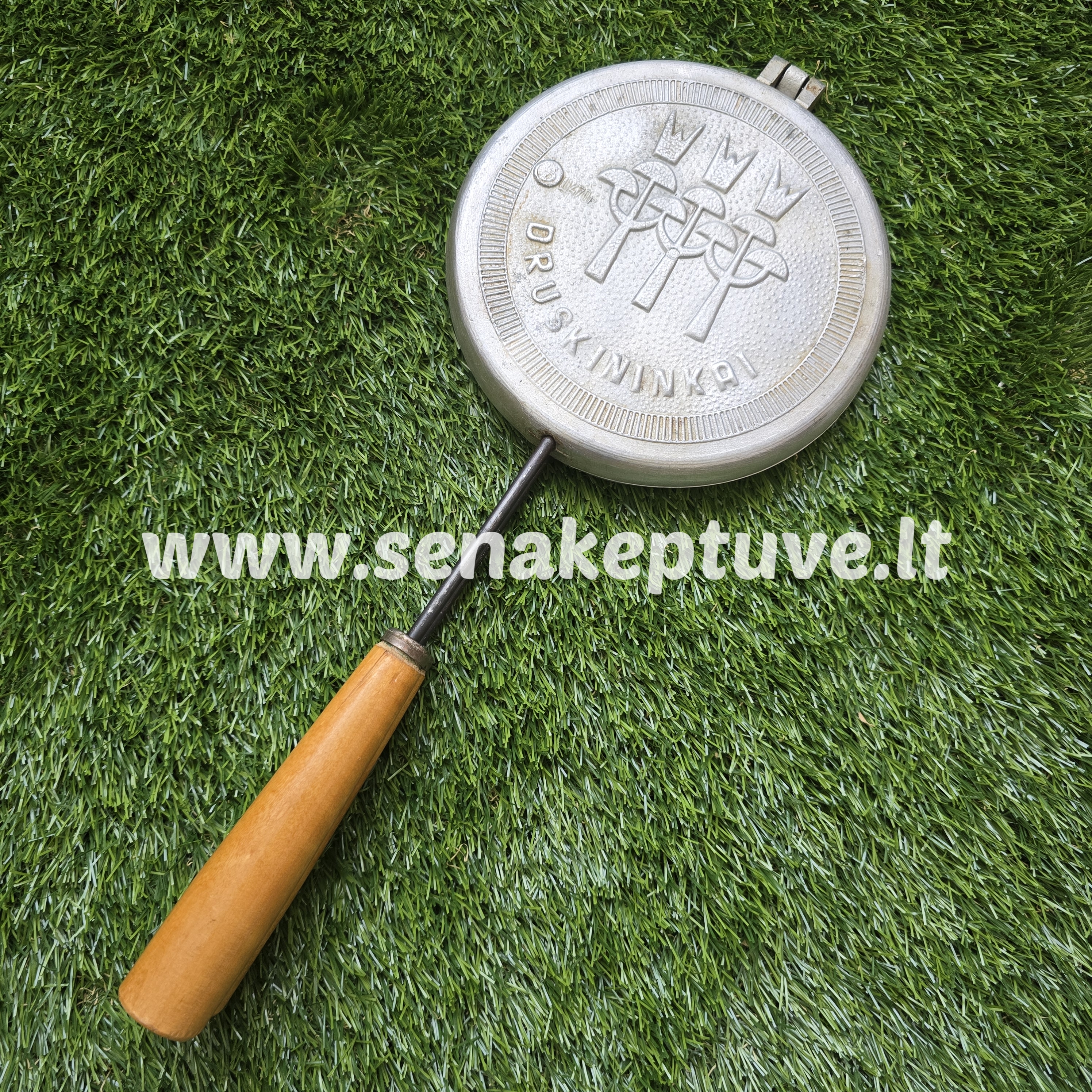 Senovinė voveraičių keptuvė