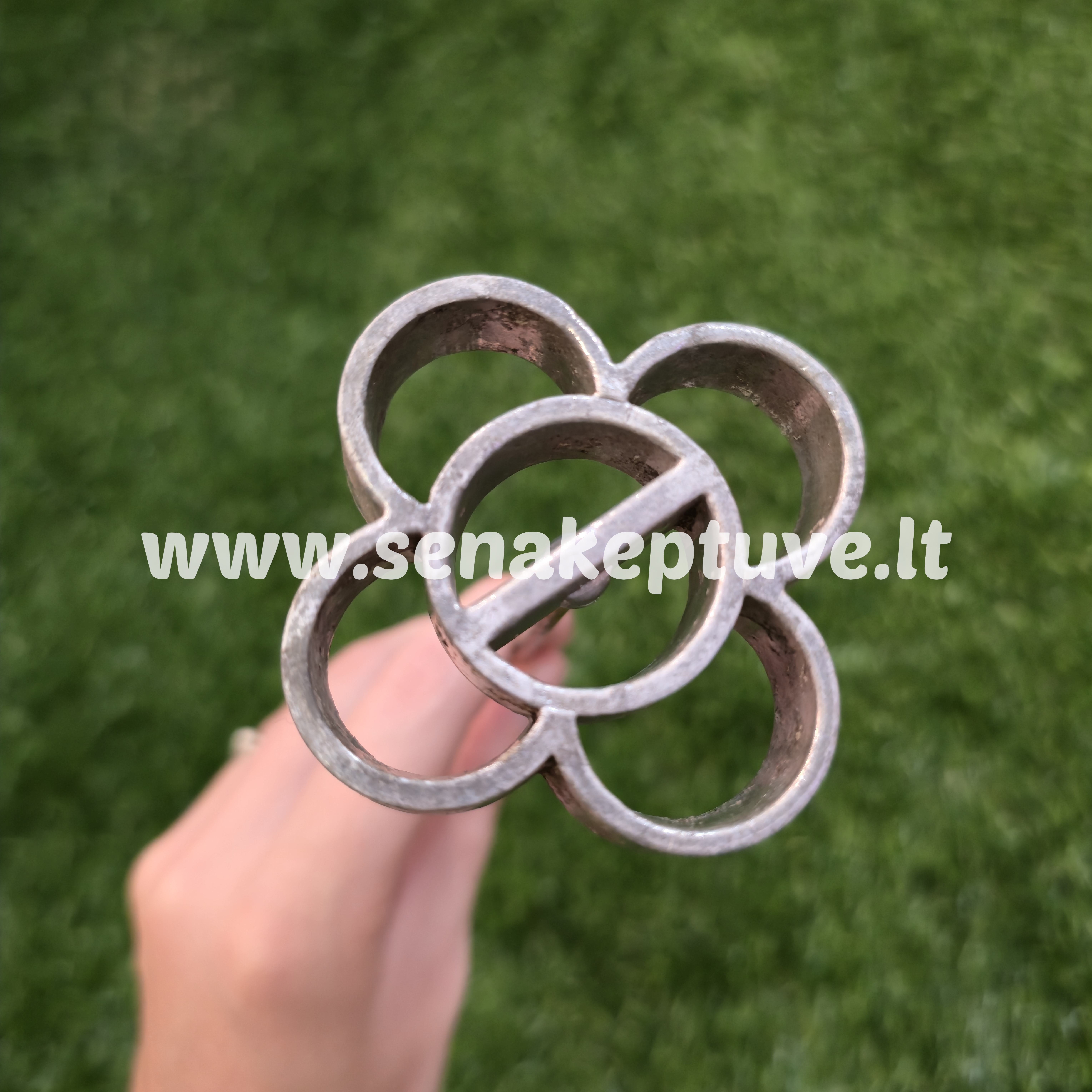 Senovinė žagarėlių formelė su koteliu