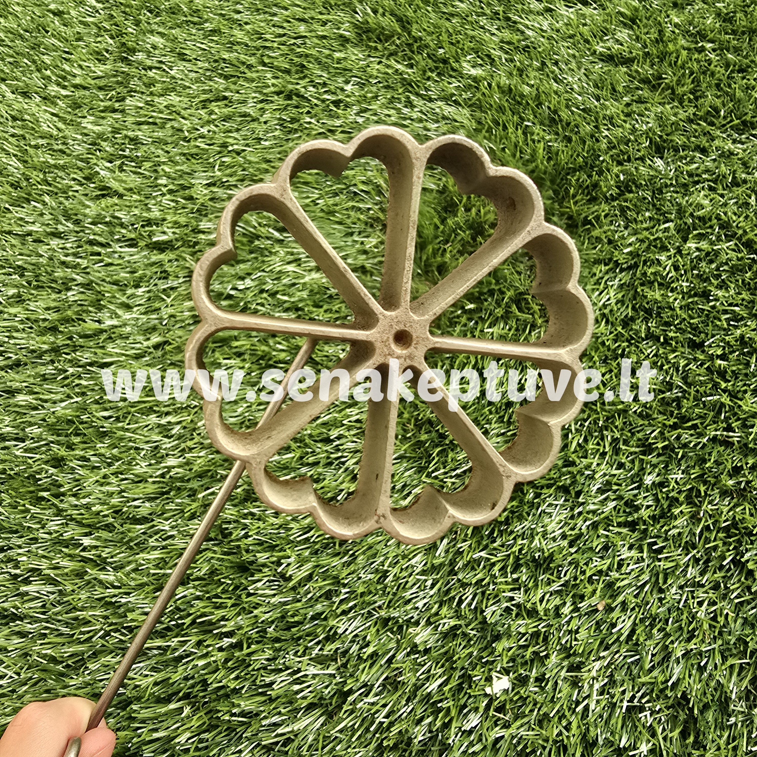 Senovinė žagarėlių formelė su koteliu