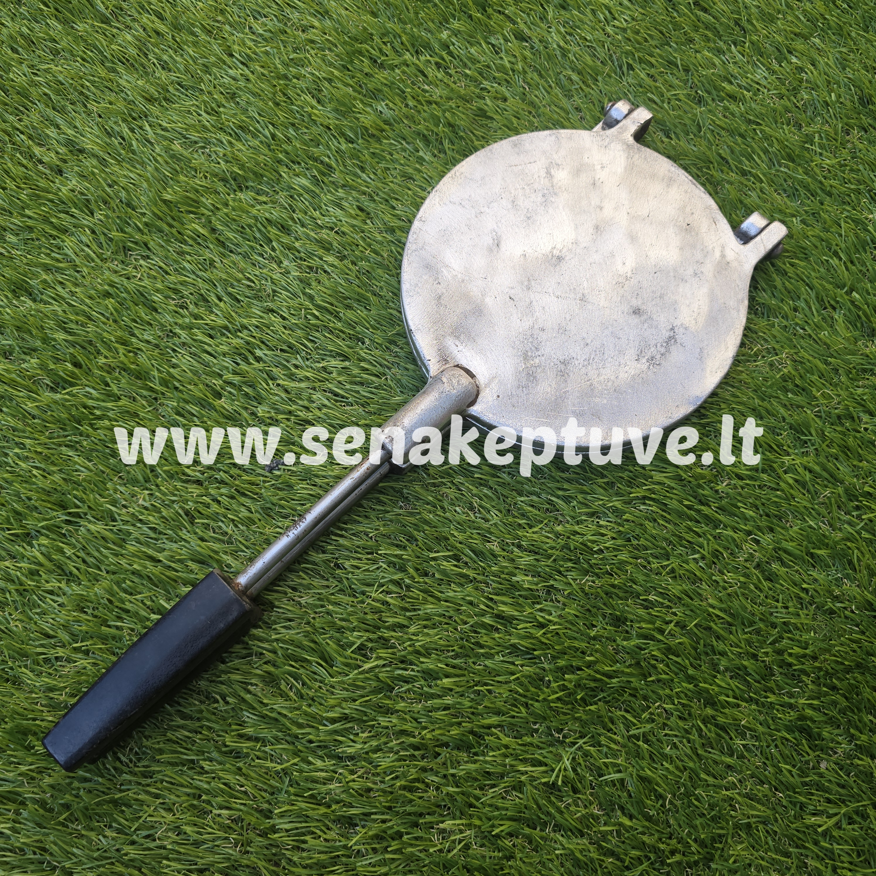 Senovinė blynų keptuvė