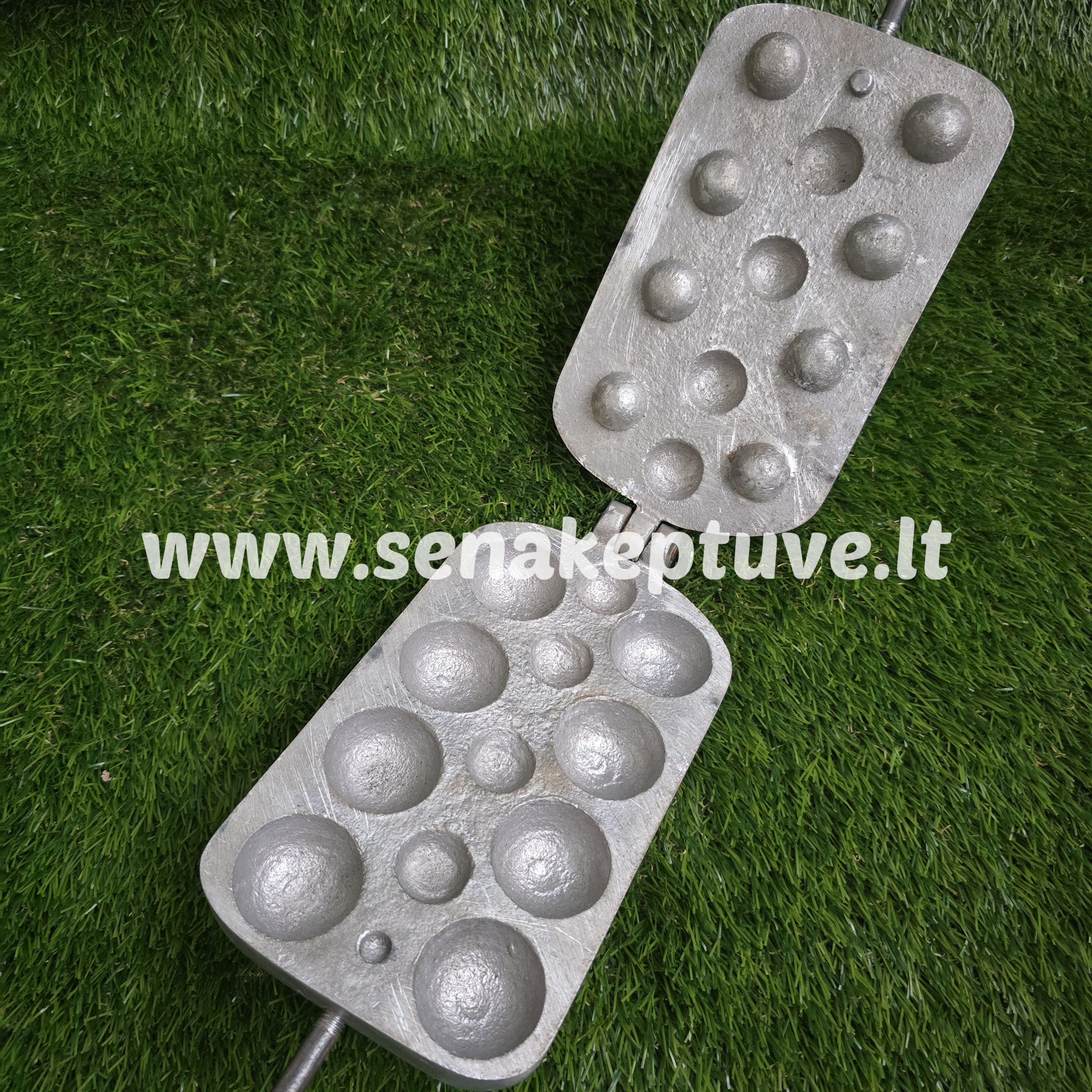 Senovinė kaštonų keptuvė