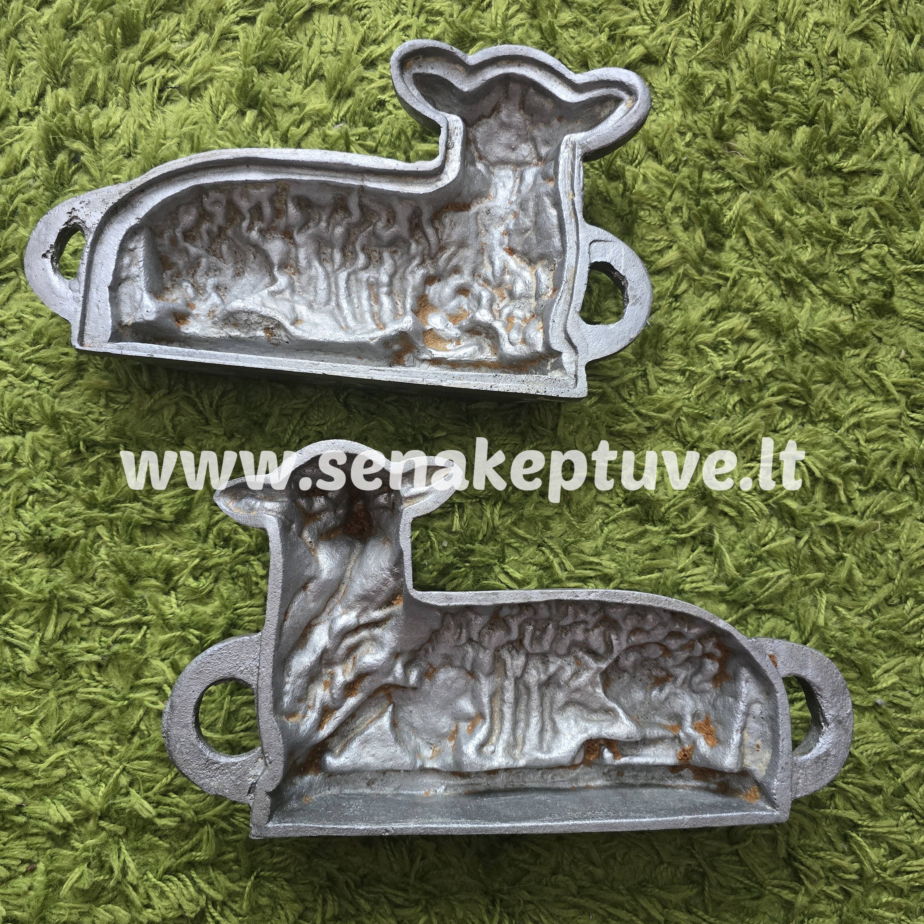 Senovinė avinėlio kepimo forma