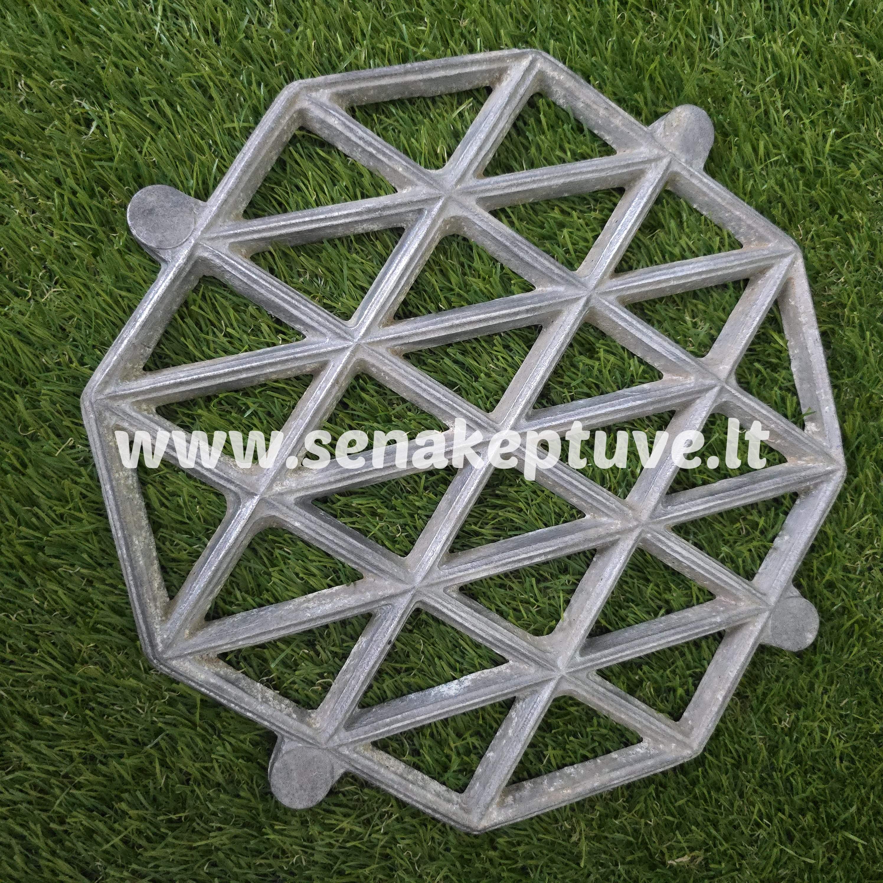 Senovinė koldūnų kepimo forma