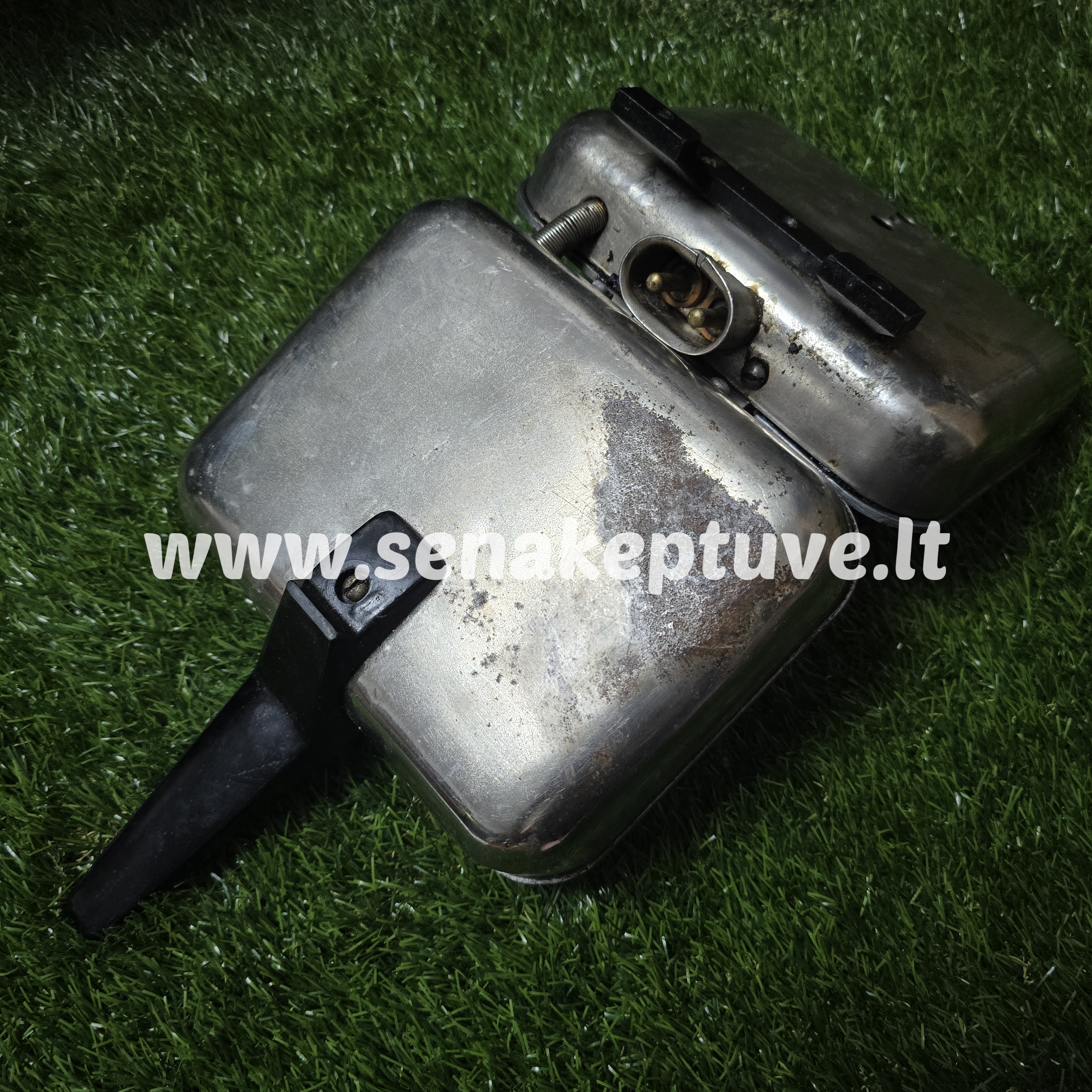 Senovinė elektrinė vaflinė su laidu (nėra apatinės rankenos)