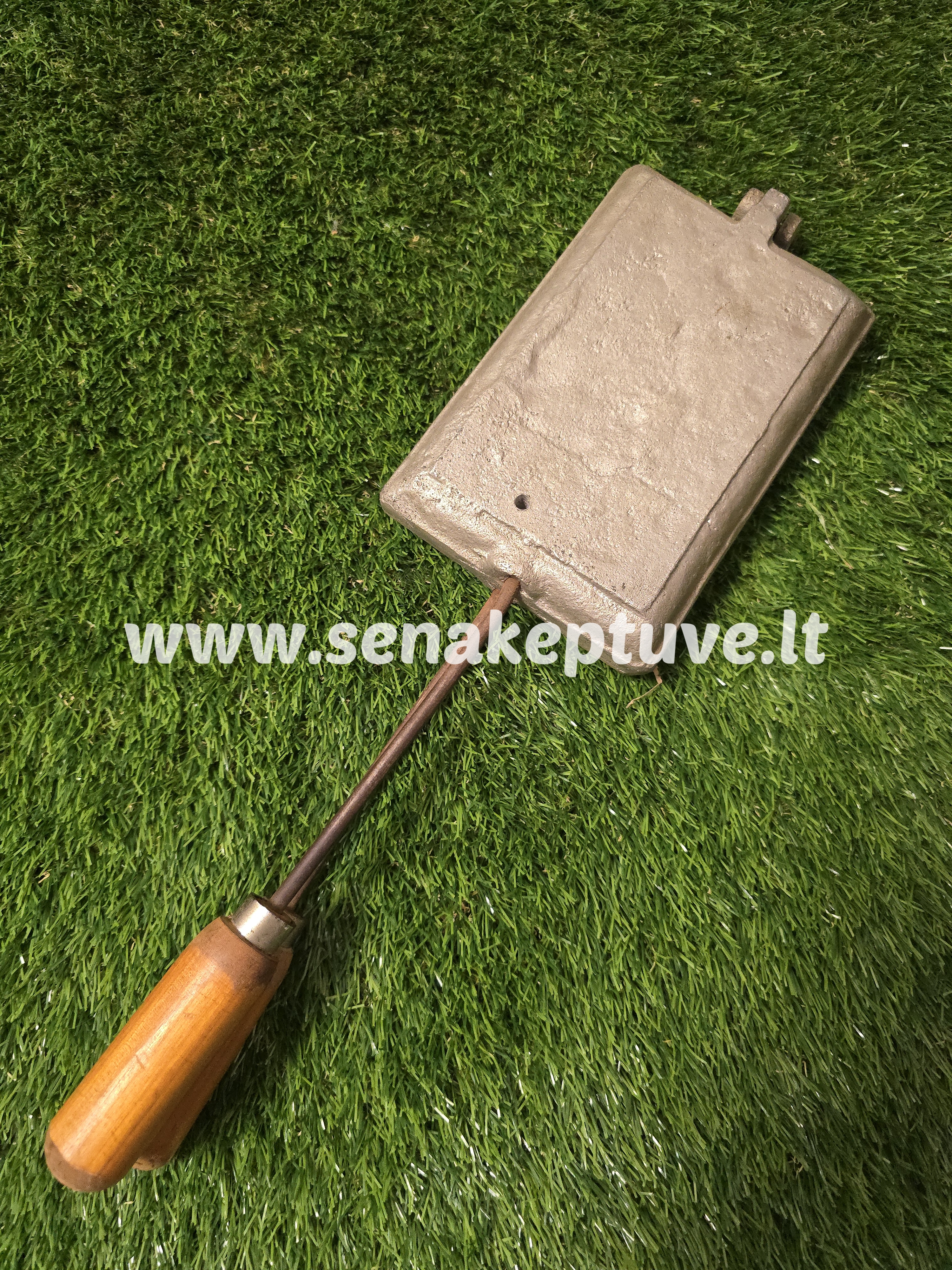 Senovinė asorti (2 voveraitės, 5 grybukai) keptuvė