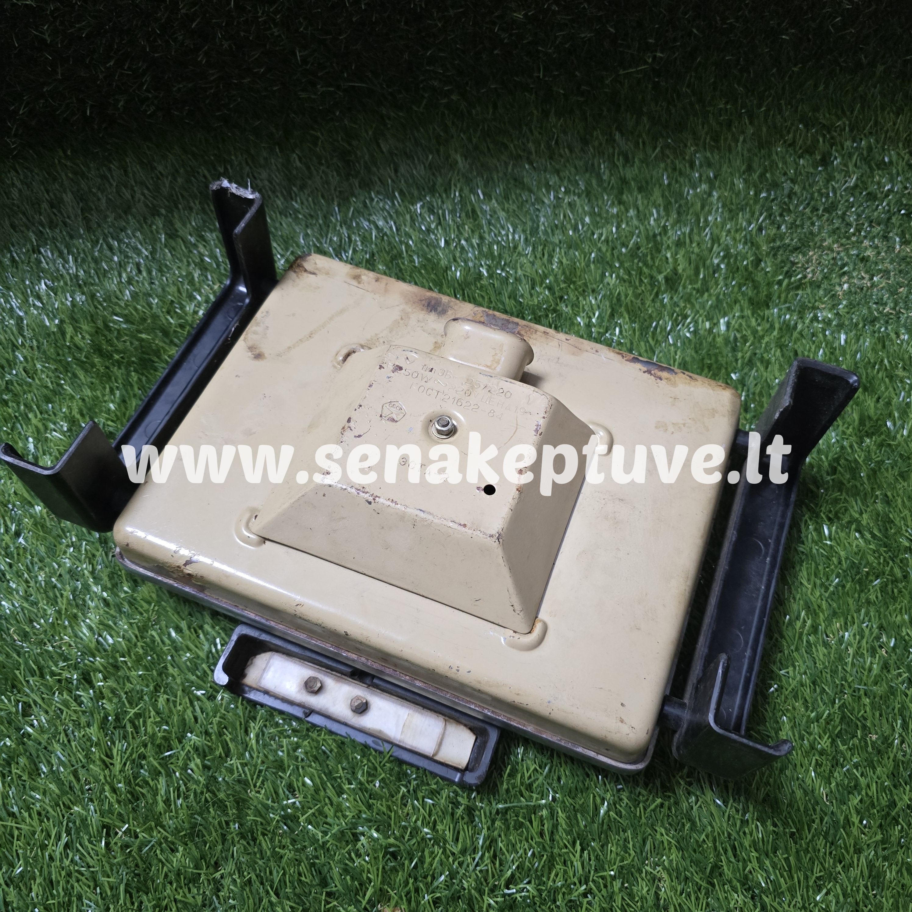 Senovinė elektrinė vaflinė su laidu ploniems vafliams