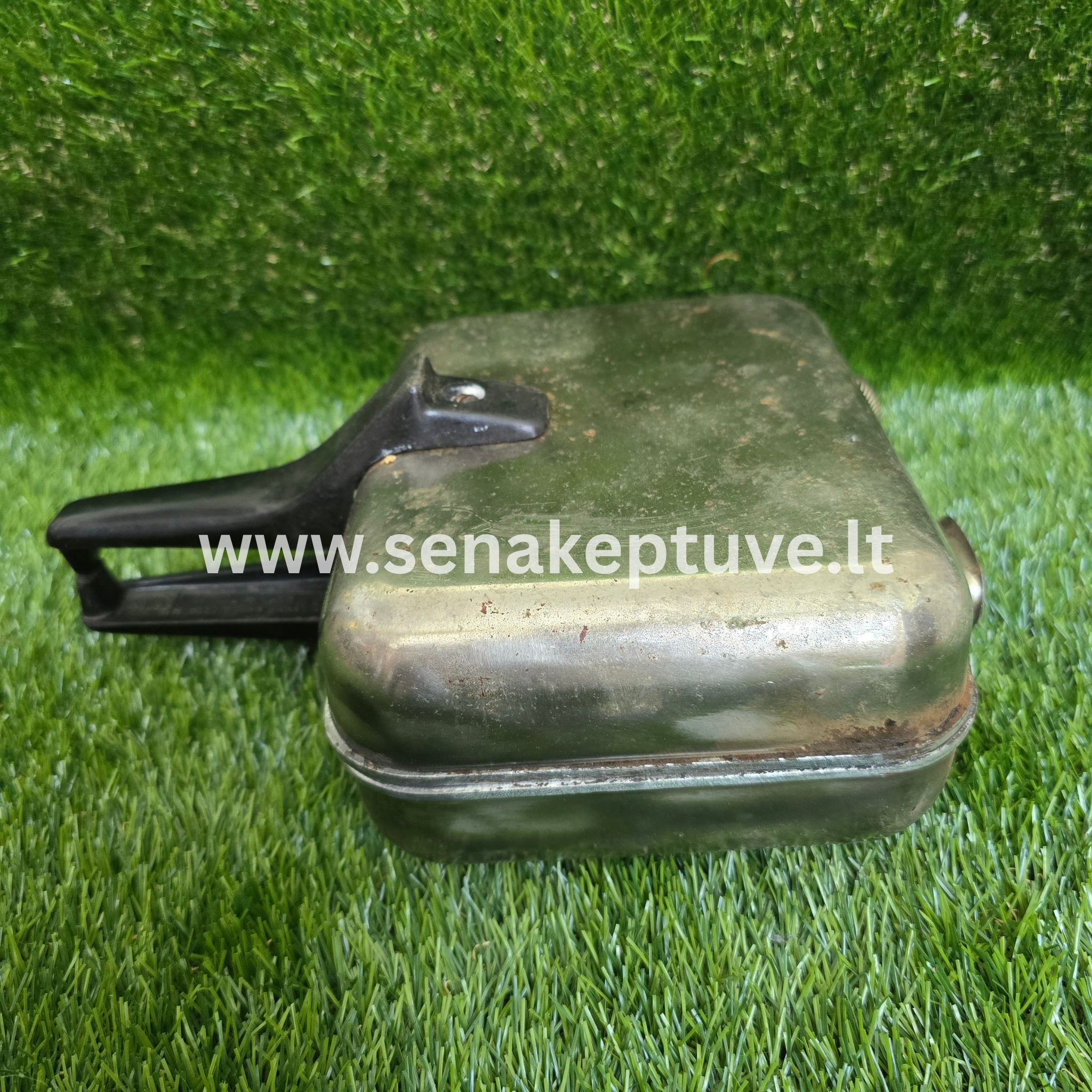 Senovinė elektrinė vaflinė su laidu