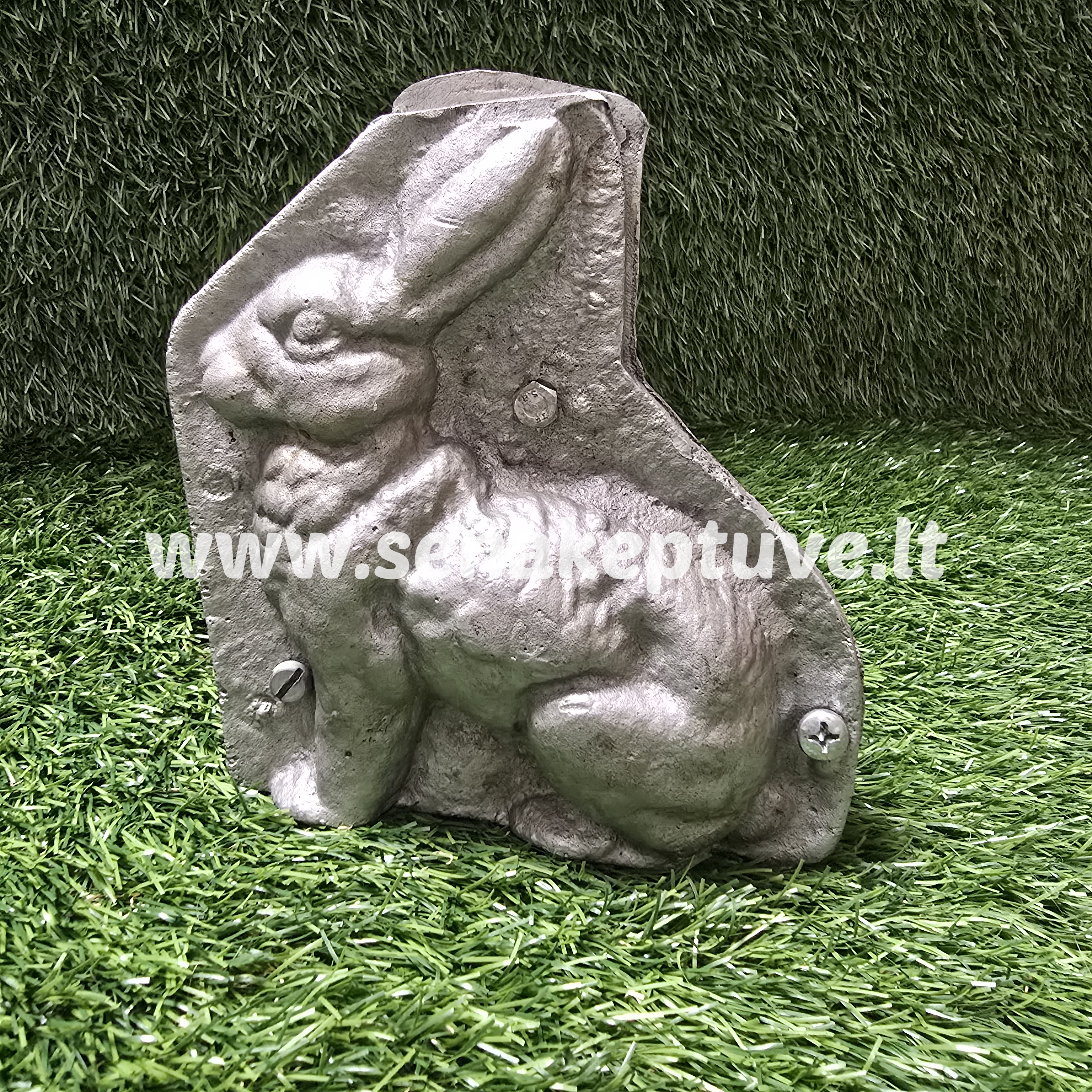 Senovinė zuikučio kepimo forma