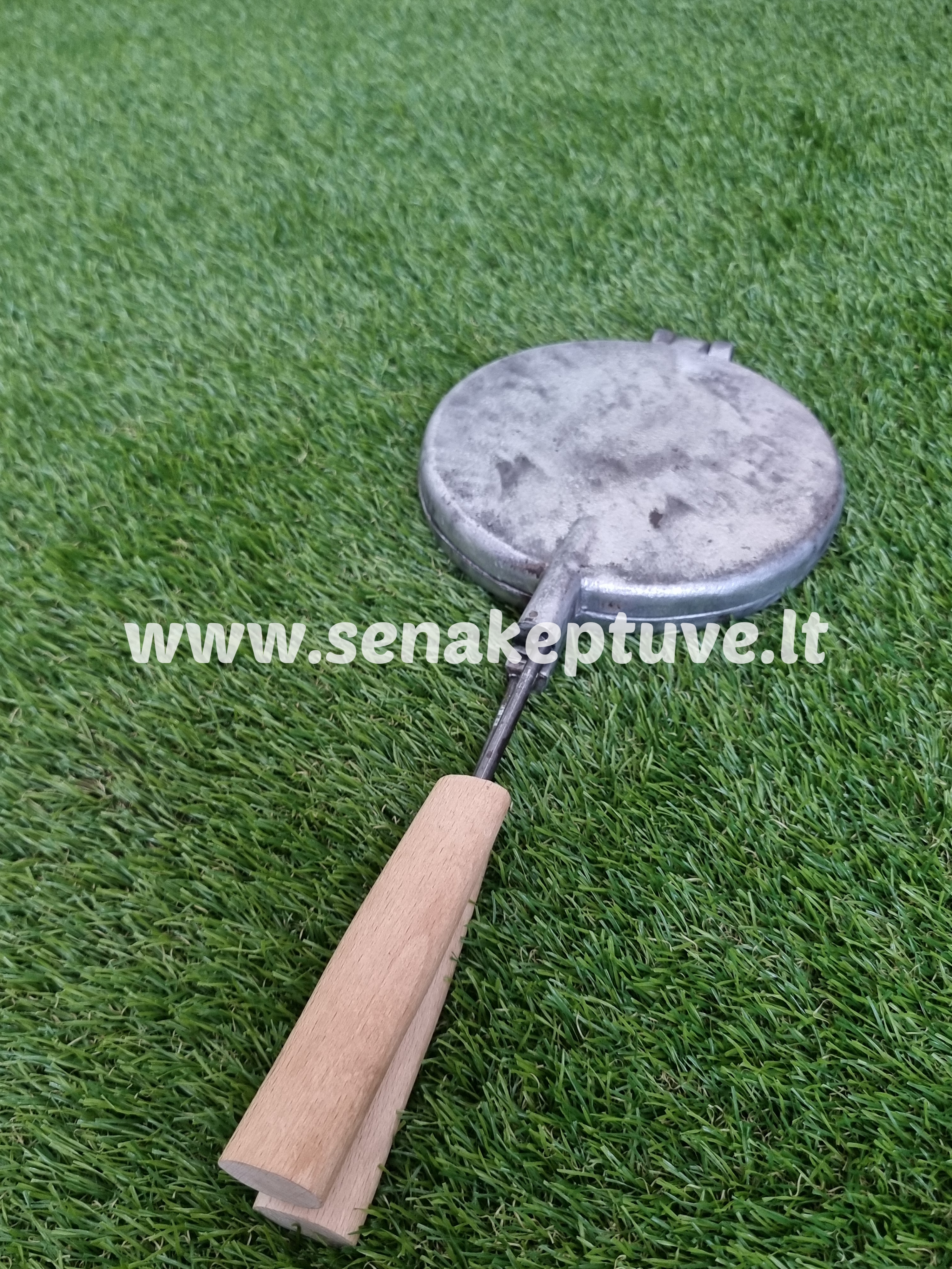 Senovinė blynų keptuvė