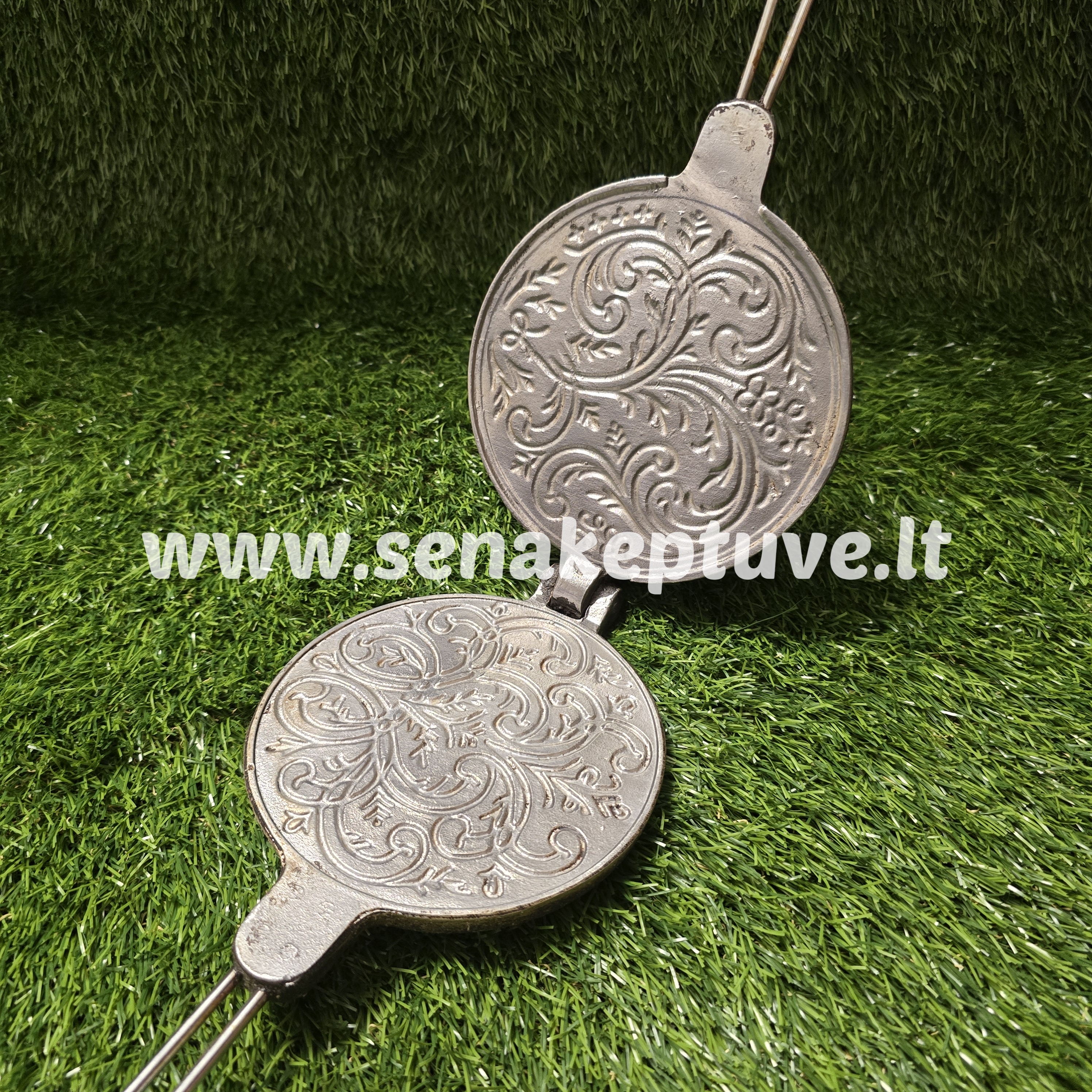 Senovinė plonų vaflių keptuvė