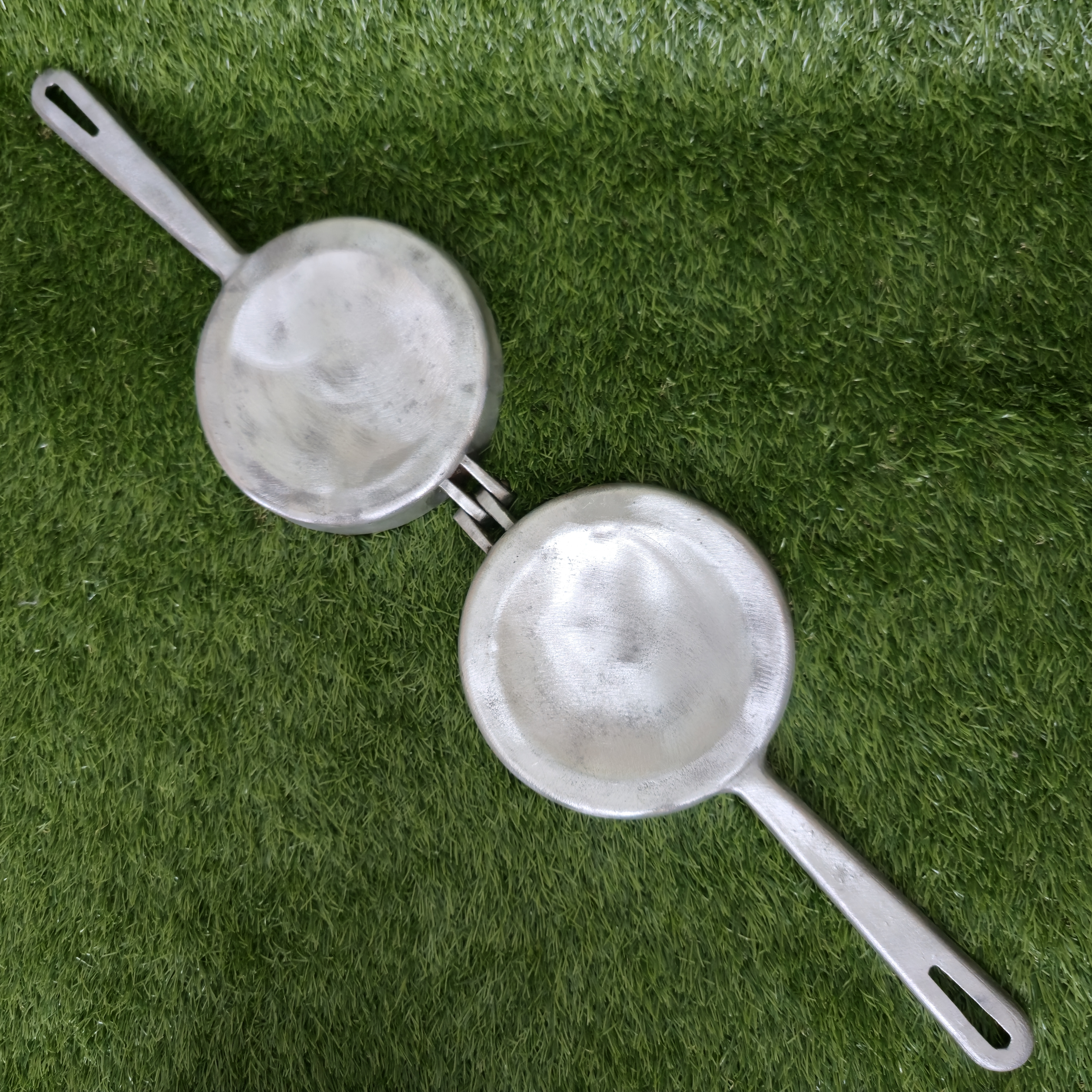 Senovinė grybukų keptuvė