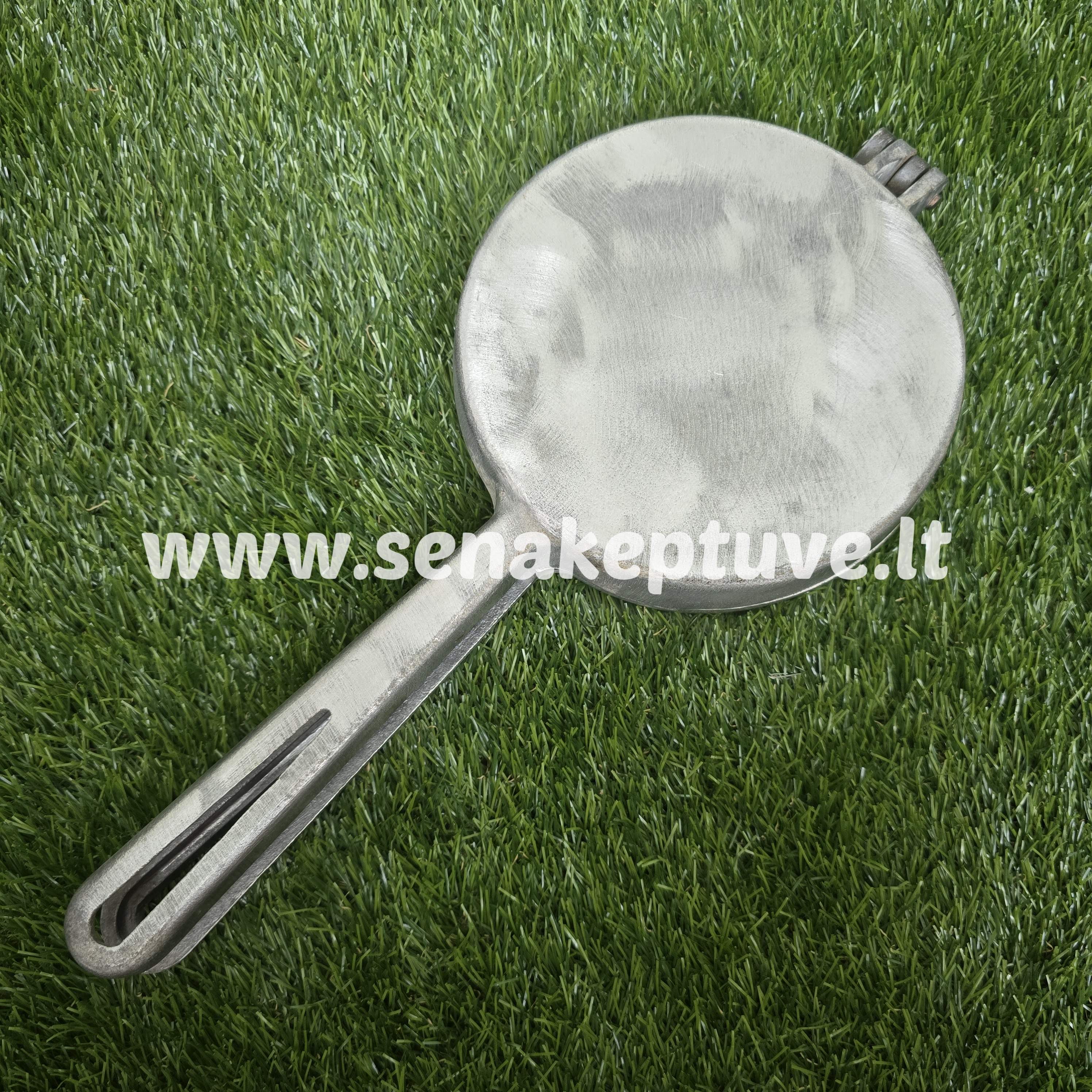 Senovinė grybukų keptuvė