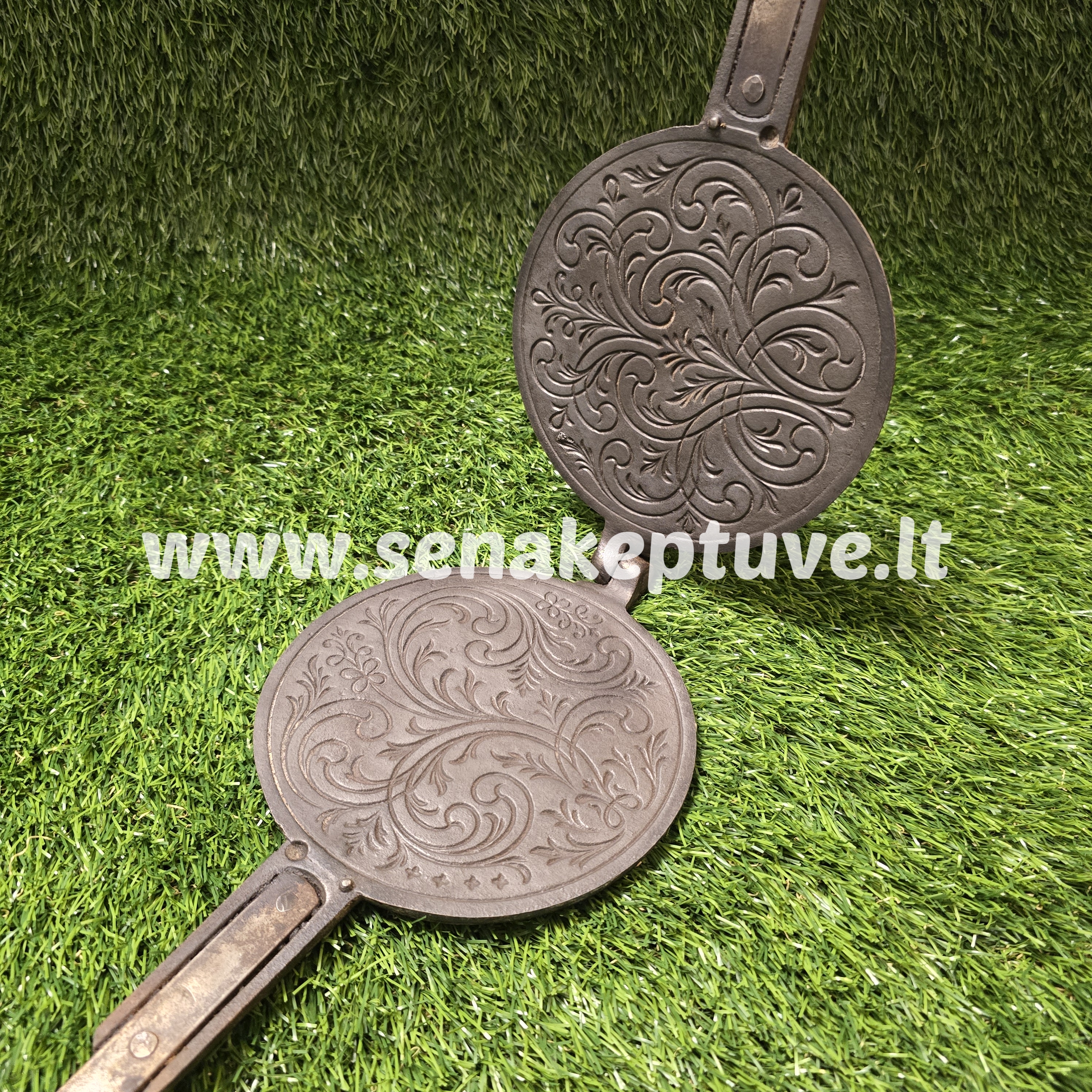 Senovinė ketaus plonų vaflių keptuvė