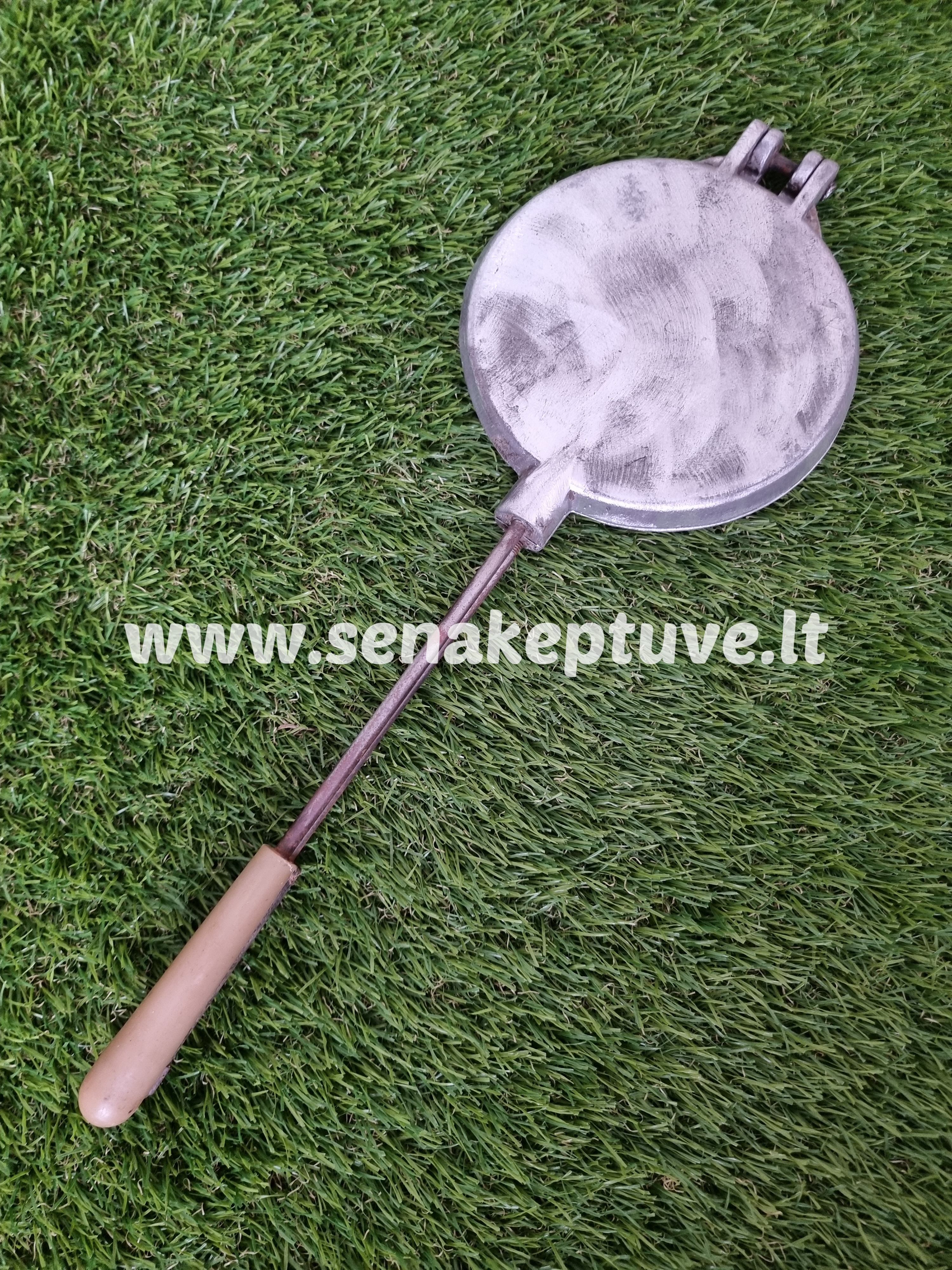 Senovinė blynų keptuvė