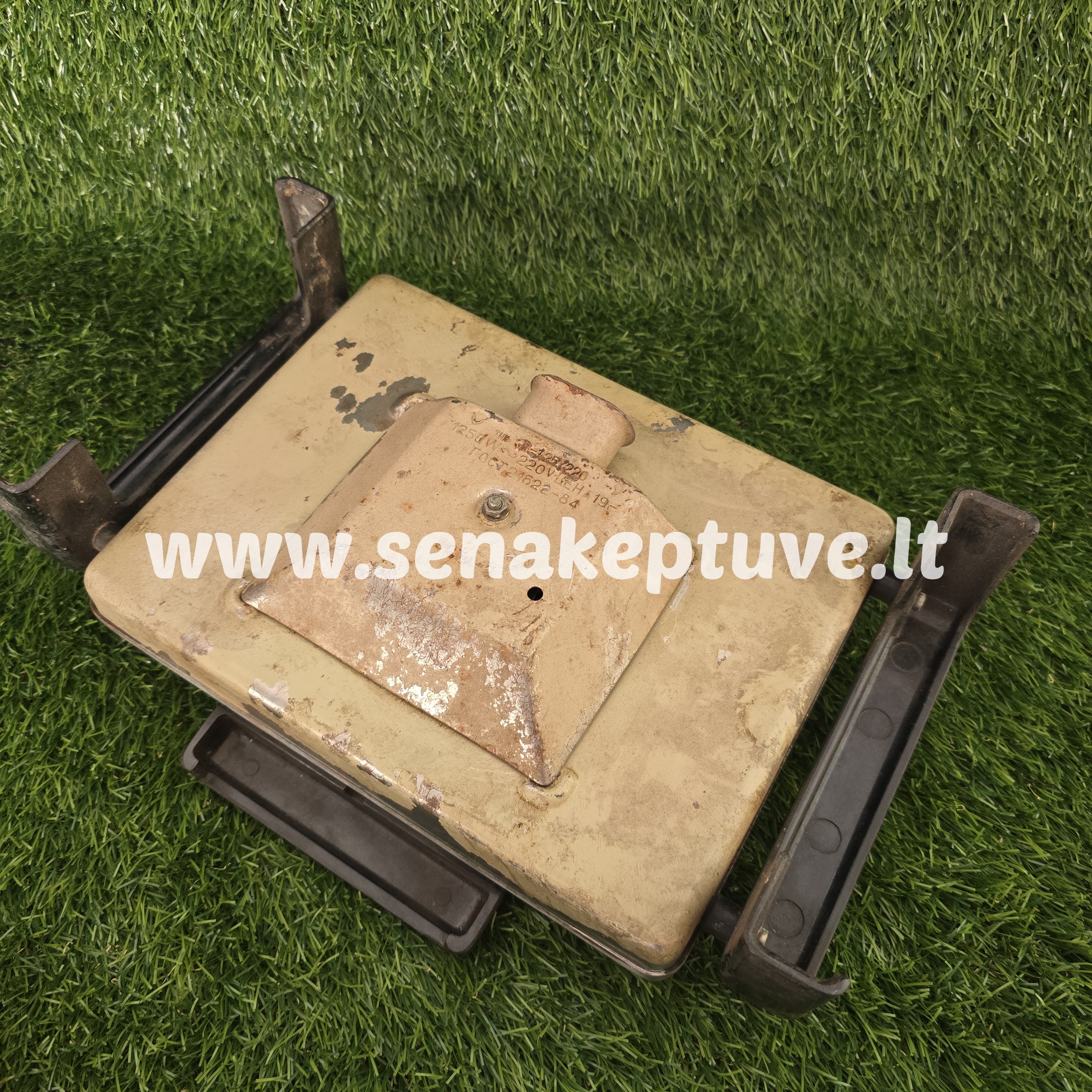 Senovinė elektrinė vaflinė su laidu ploniems vafliams