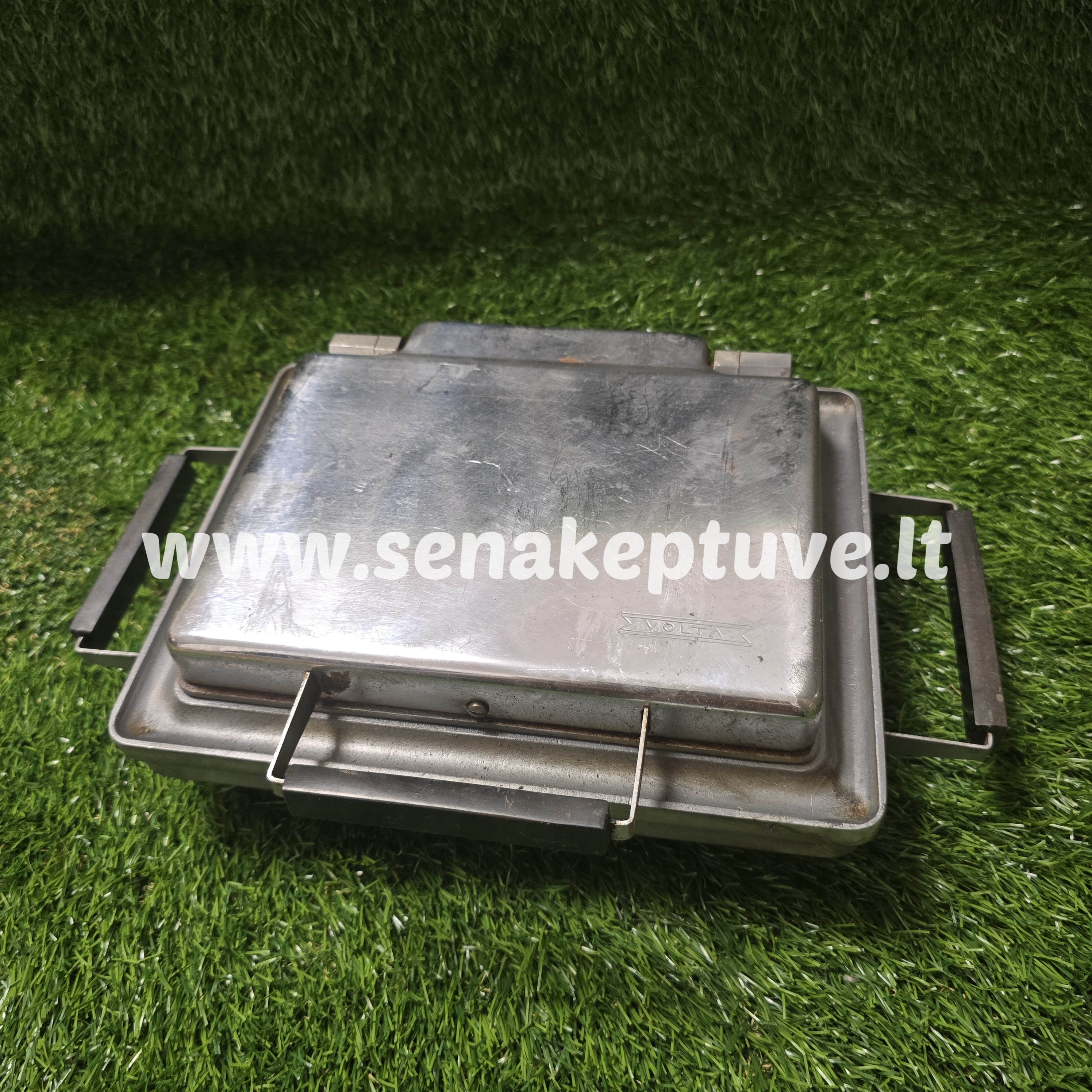 Senovinė elektrinė vaflinė su laidu ploniems vafliams