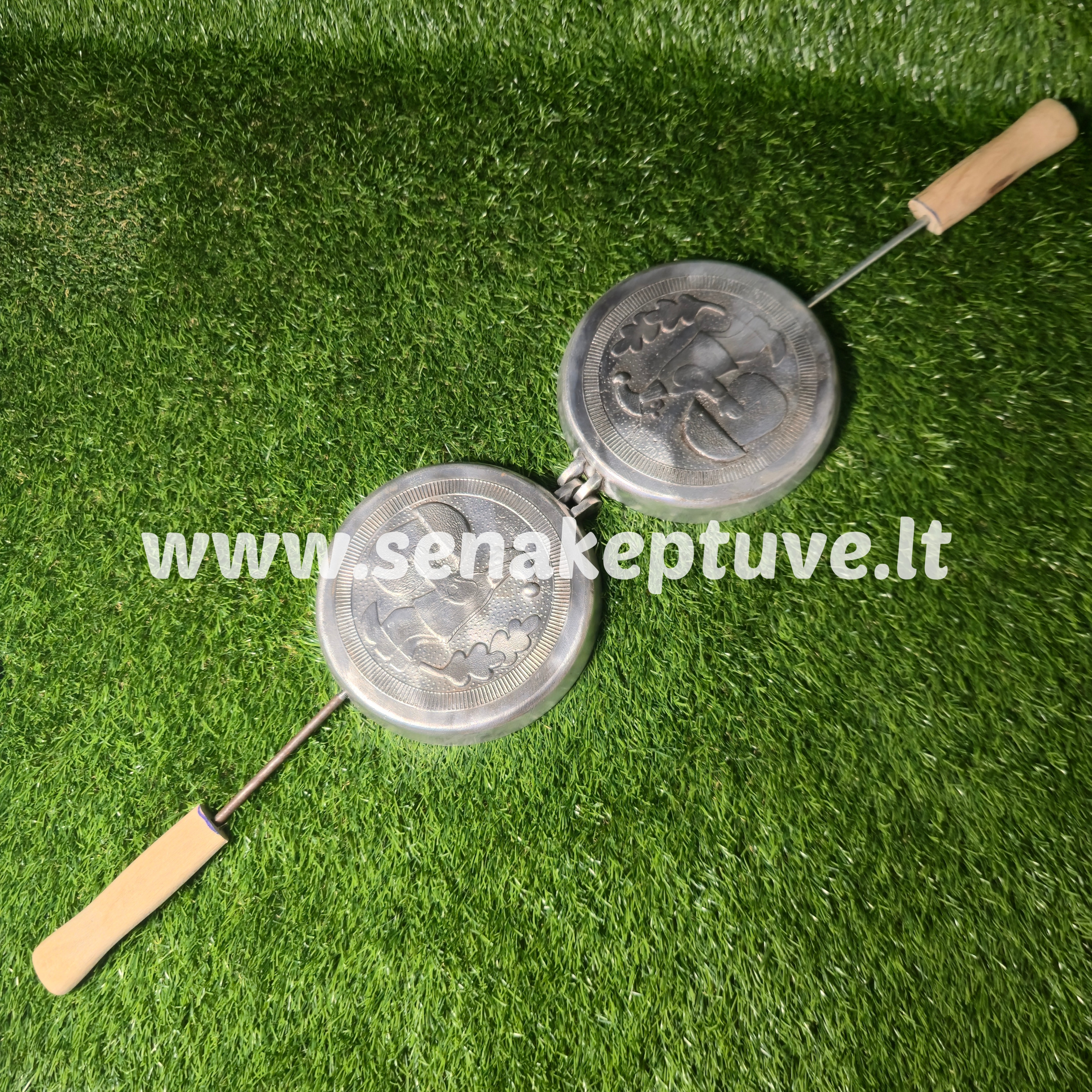 Senovinė grybukų keptuvė