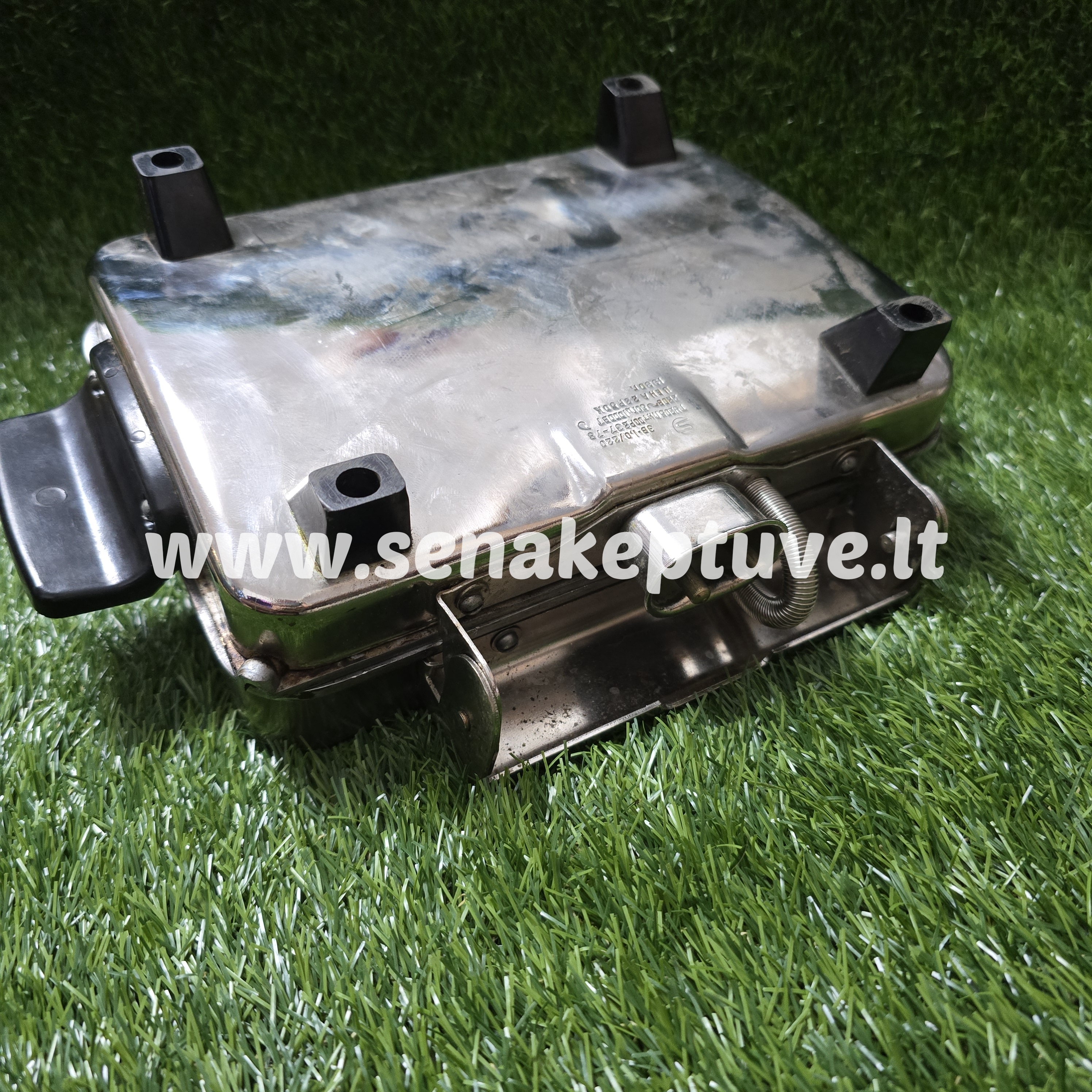 Senovinė elektrinė vaflinė su laidu