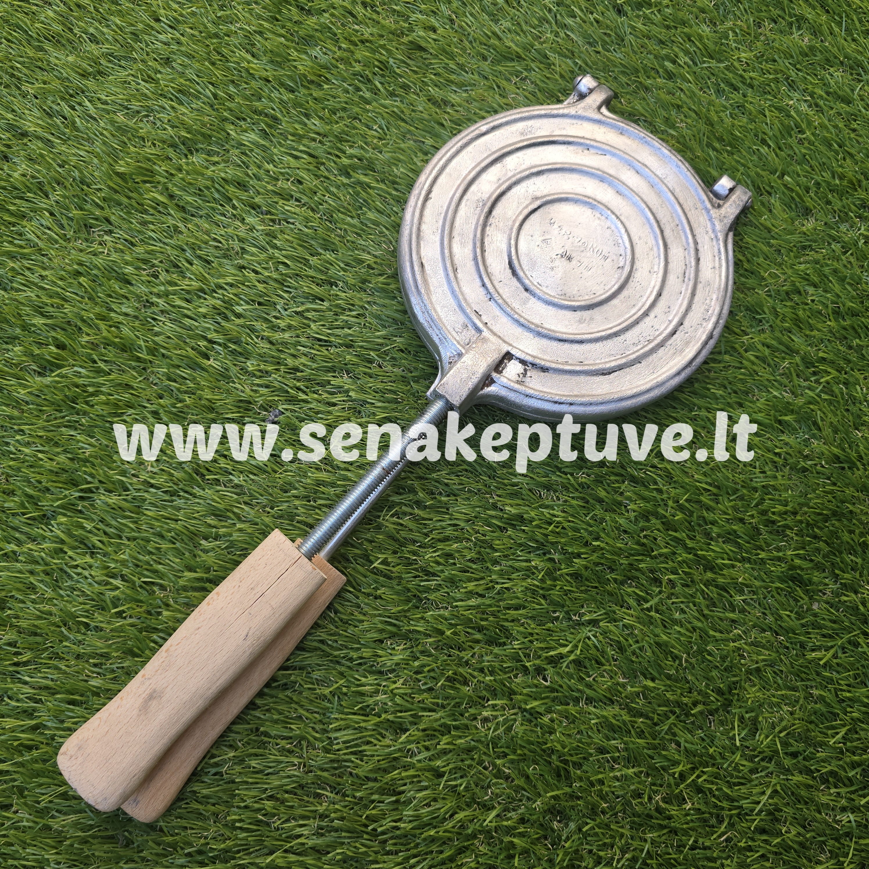 Senovinė blynų keptuvė