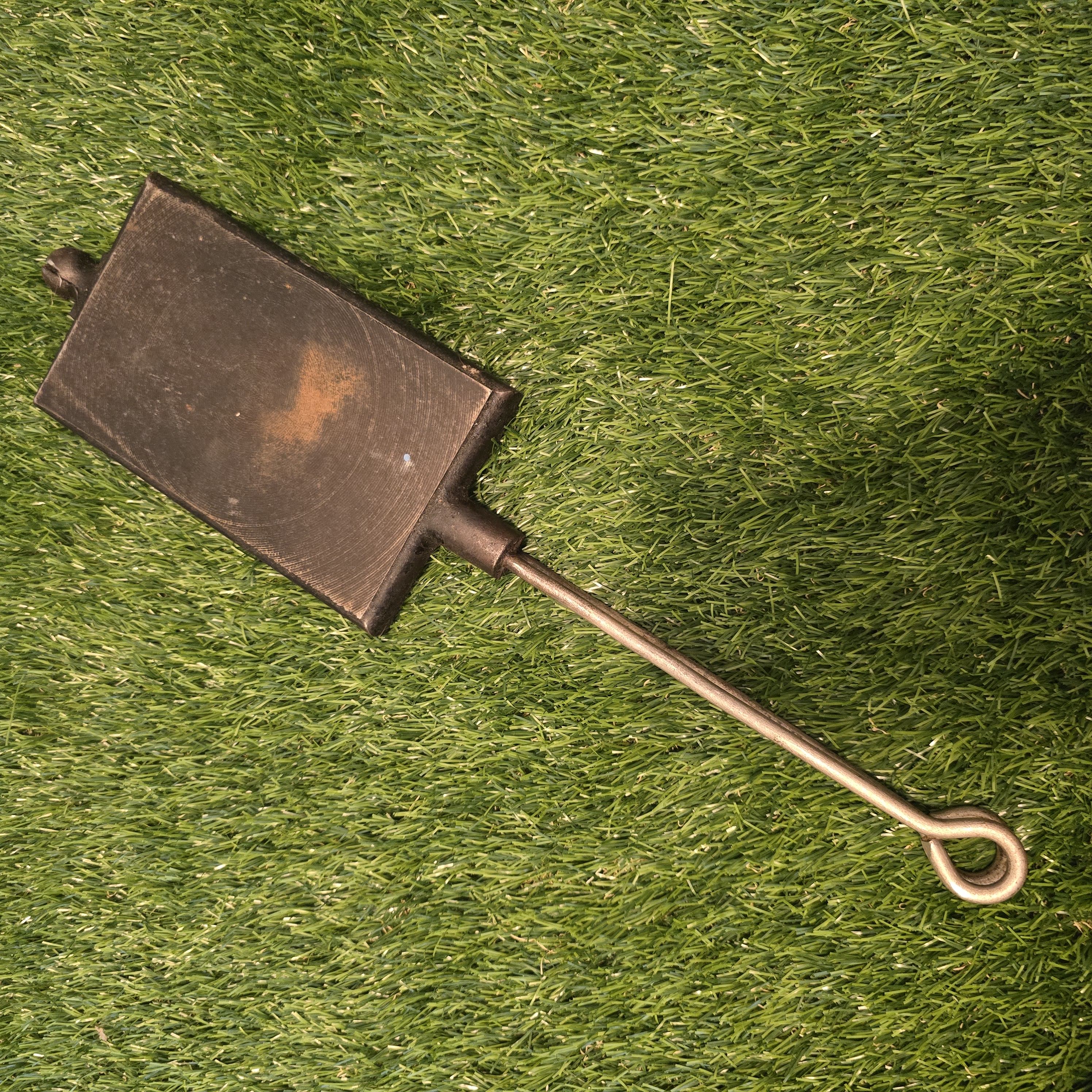 Plonų vaflių keptuvė