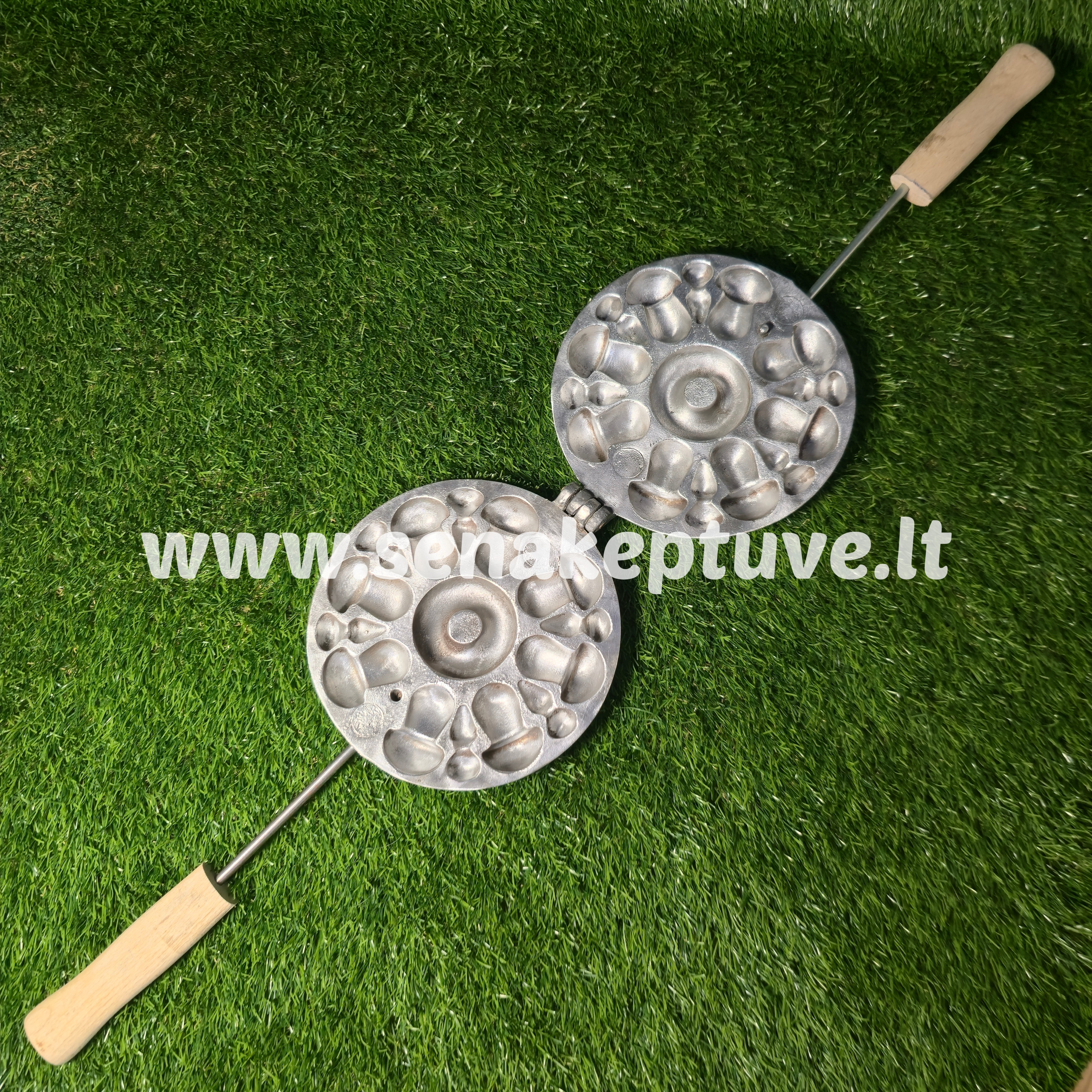 Senovinė grybukų keptuvė