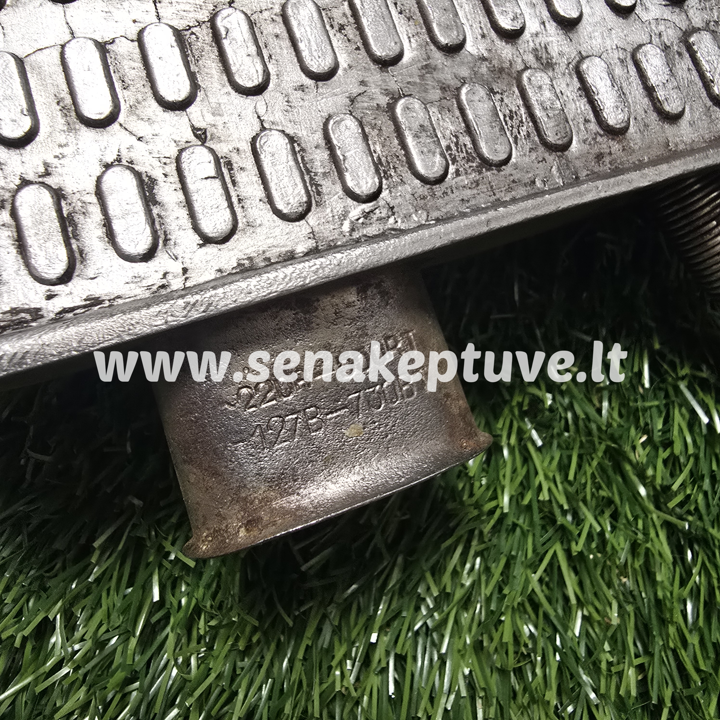 Senovinė elektrinė vaflinė su laidu