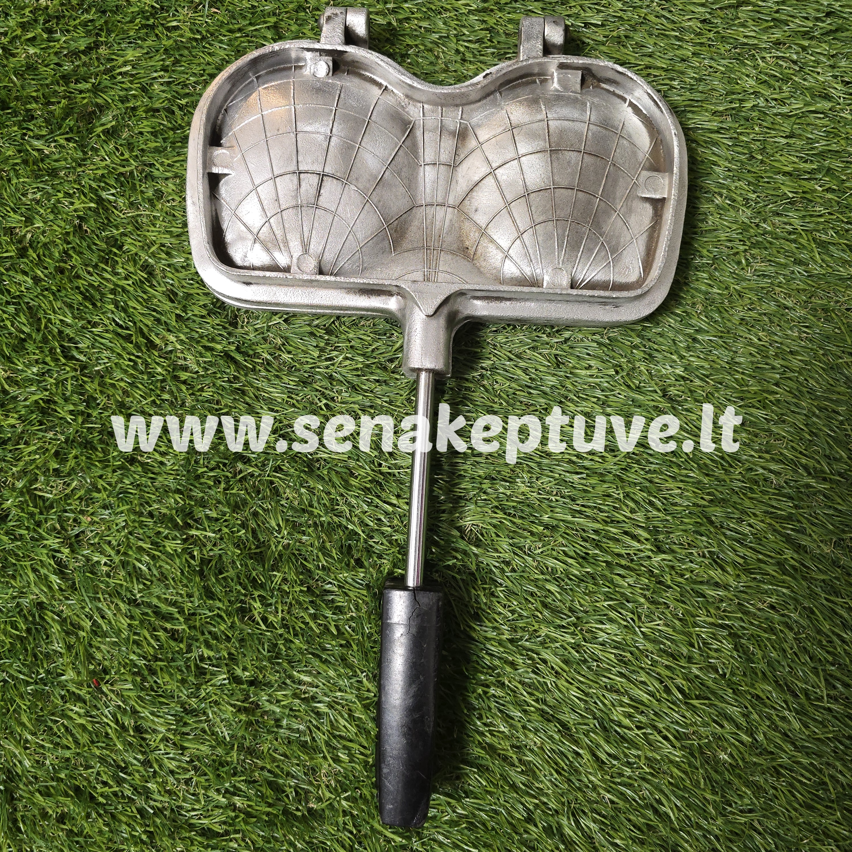 Senovinė madlenų keptuvė