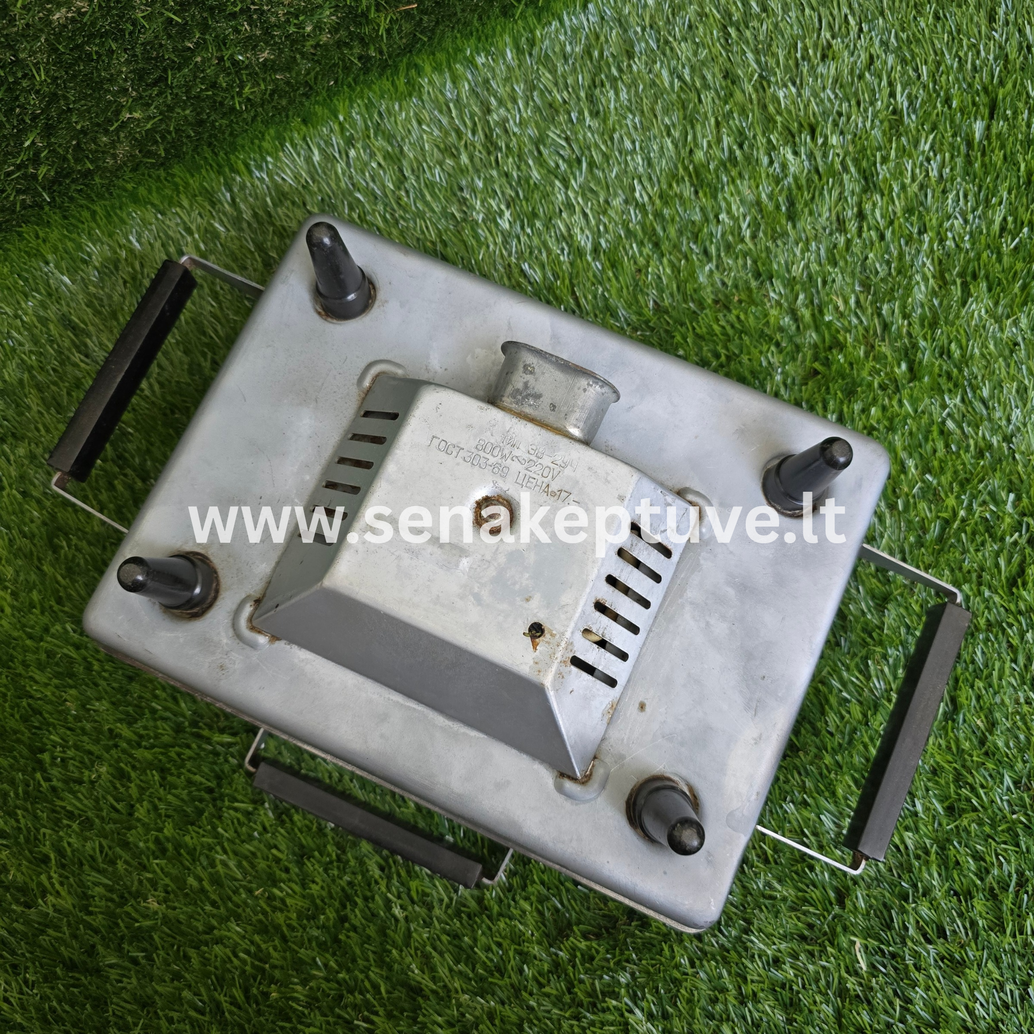 Senovinė elektrinė vaflinė su laidu ploniems vafliams