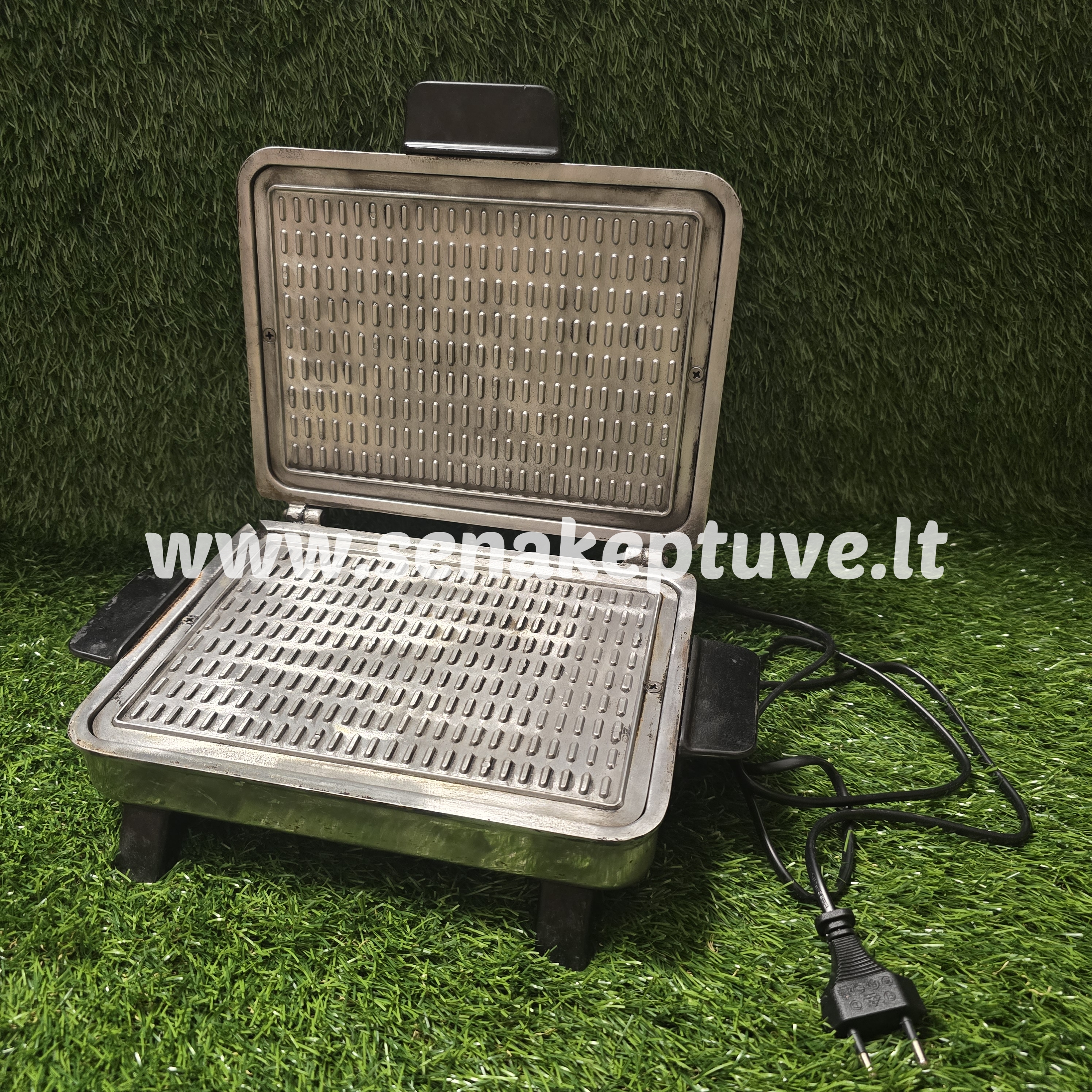 Senovinė elektrinė vaflinė su laidu (suklijuotas apatinis dangtelis)