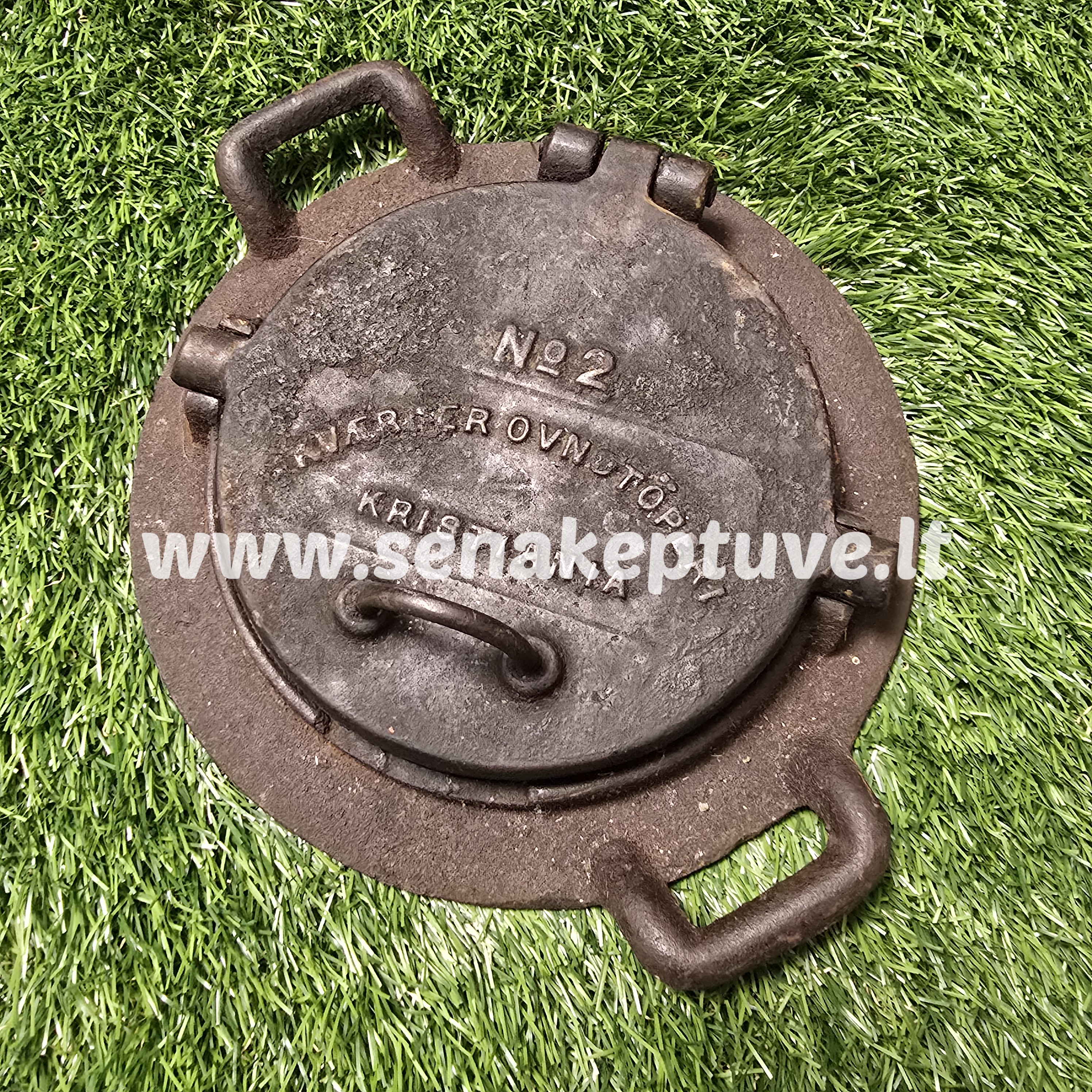 Senovinė ketaus vartoma plonų vaflių keptuvė su žiedu