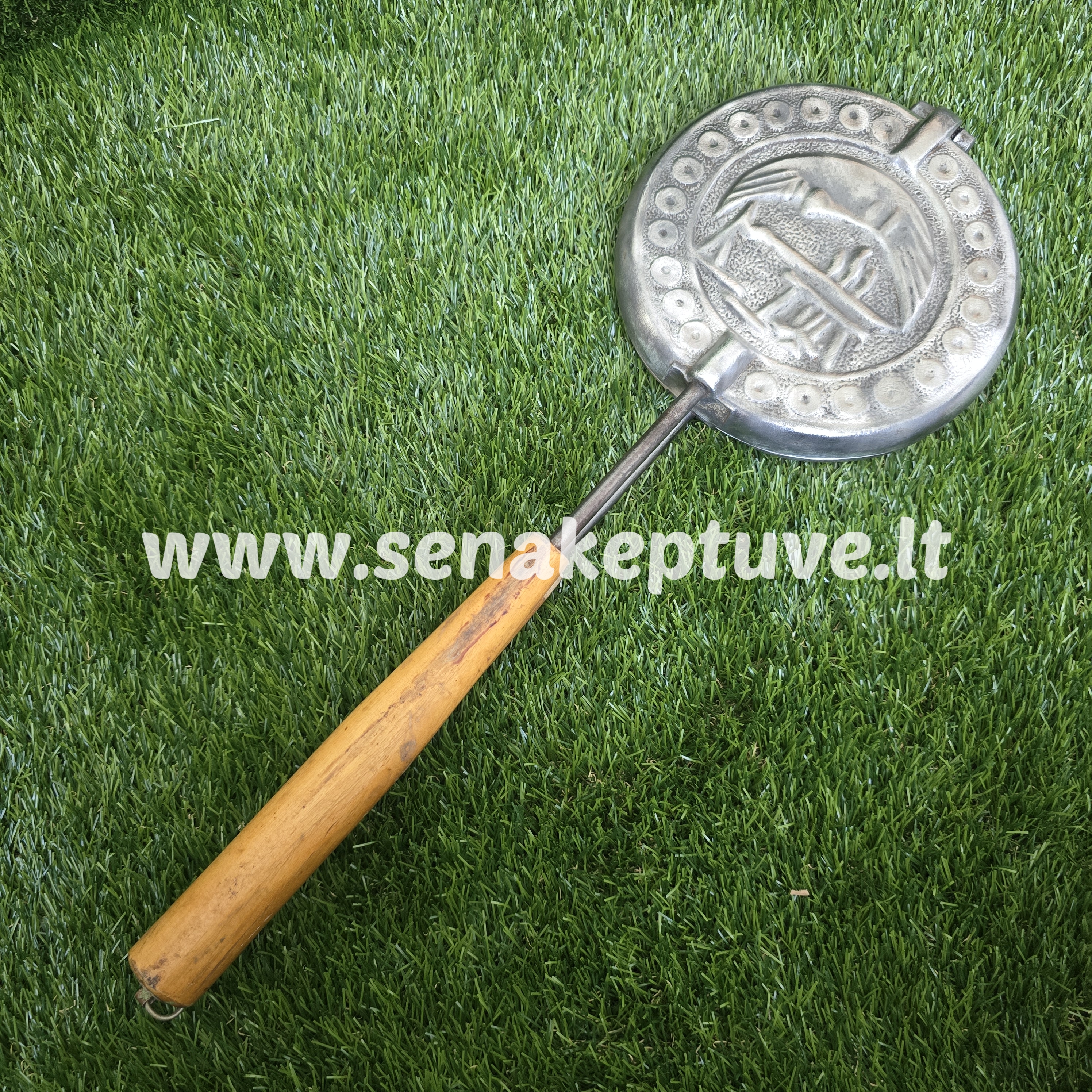 Senovinė blynų keptuvė