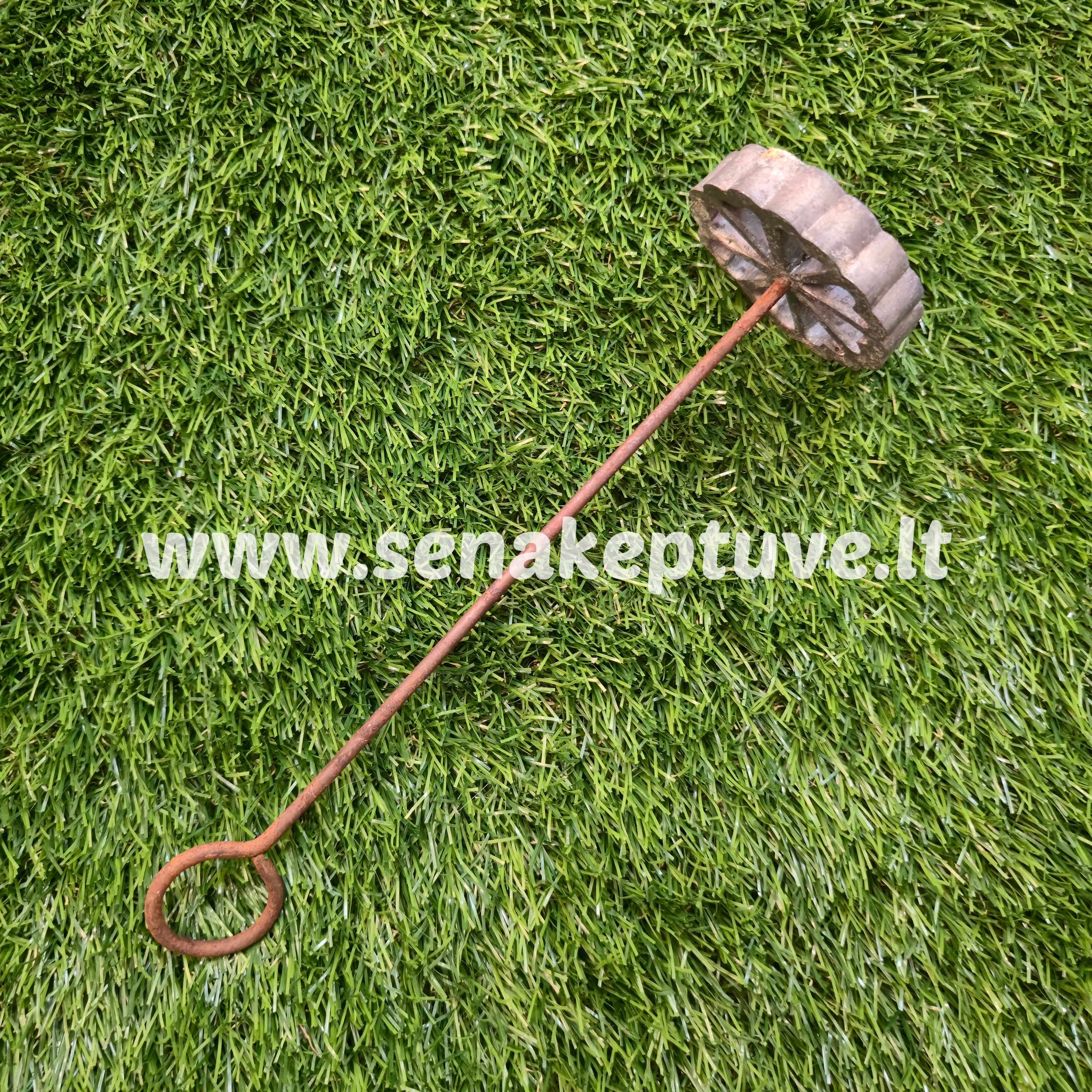 Senovinė žagarėlių formelė su koteliu