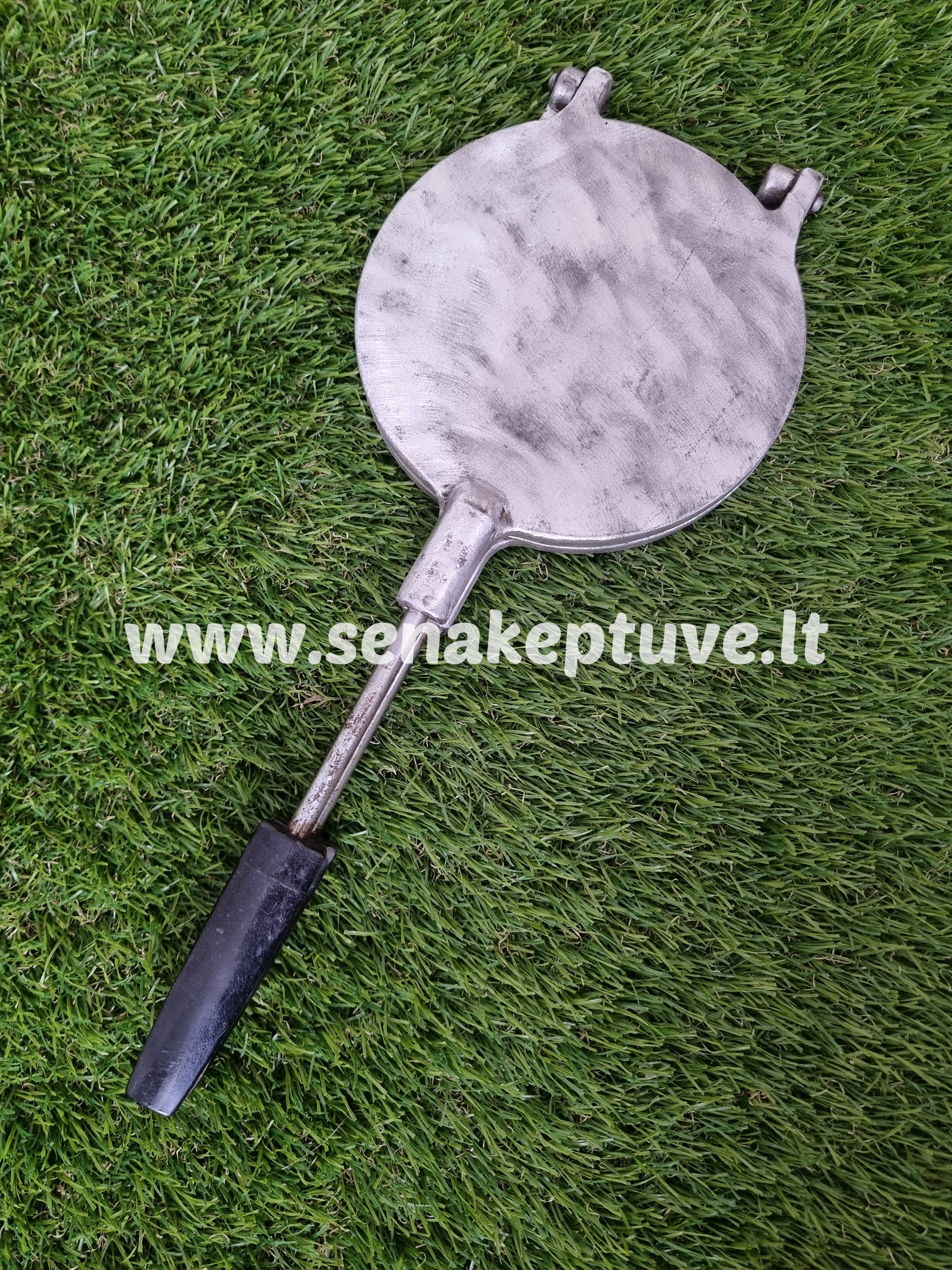 Senovinė blynų keptuvė